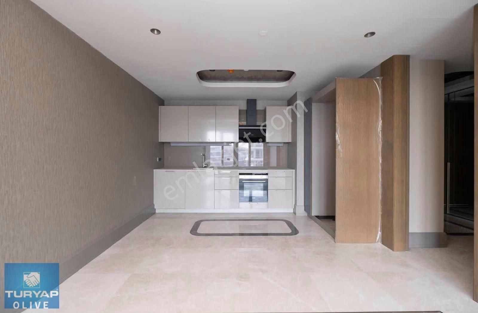 Zeytinburnu Yedimavi Projesinde Kiralık Deniz Manzaralı Daire - Görsel 3