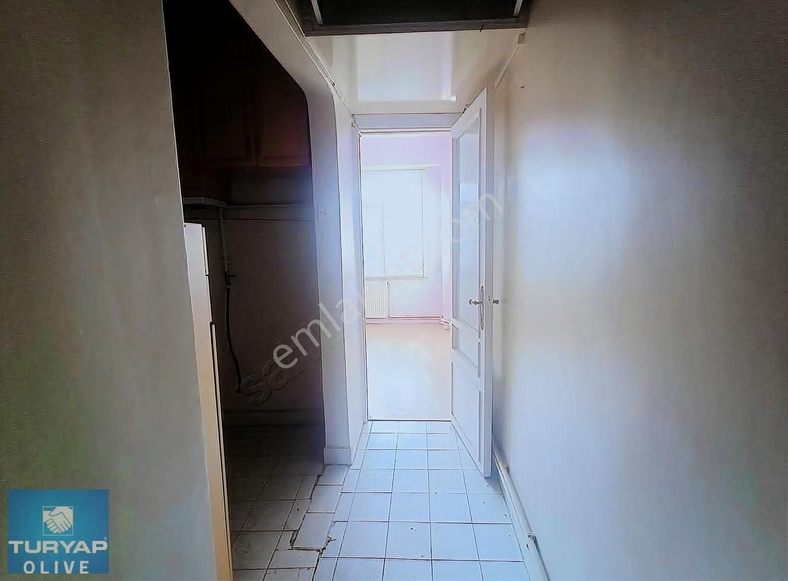 Fatih Aksaraymetroya Çok Yakın 1+1 Satılık Daire - Görsel 2