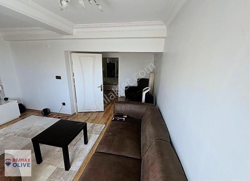 Marmaraya Yürüme Mesafesinde 3 Katlı Müstakil Ev. - Görsel 24