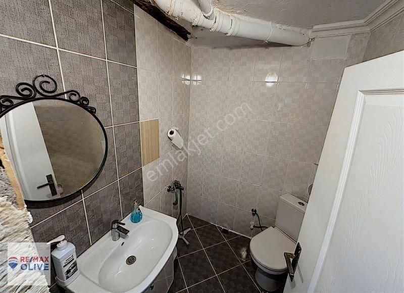 Marmaraya Yürüme Mesafesinde 3 Katlı Müstakil Ev. - Görsel 20