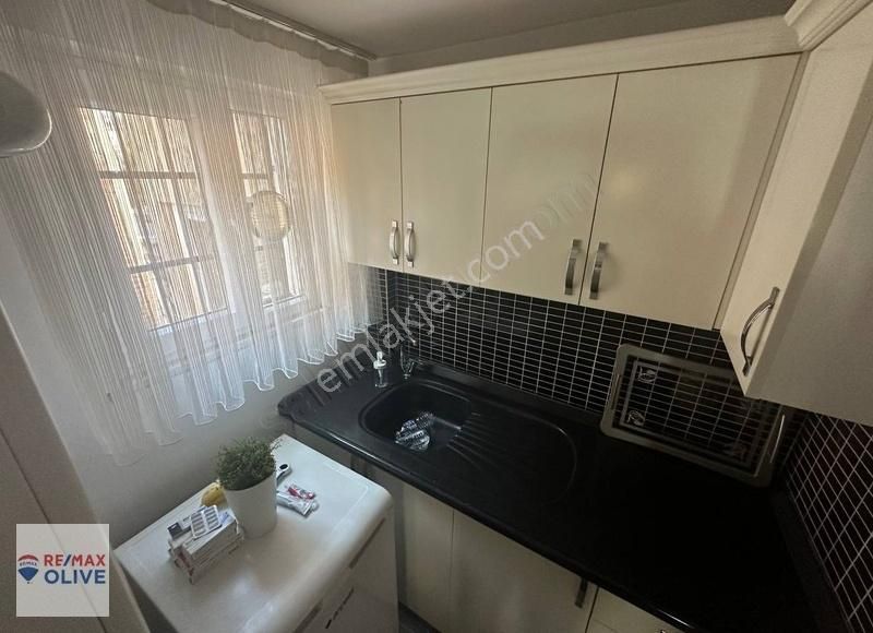 Marmaraya Yürüme Mesafesinde 3 Katlı Müstakil Ev. - Görsel 6