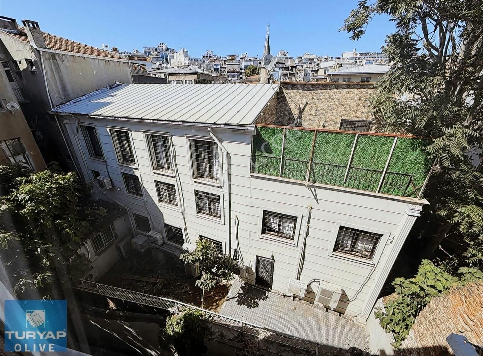 Acil Kumkapı'da Harika Lokasyonda 2+1 Dair - Görsel 3