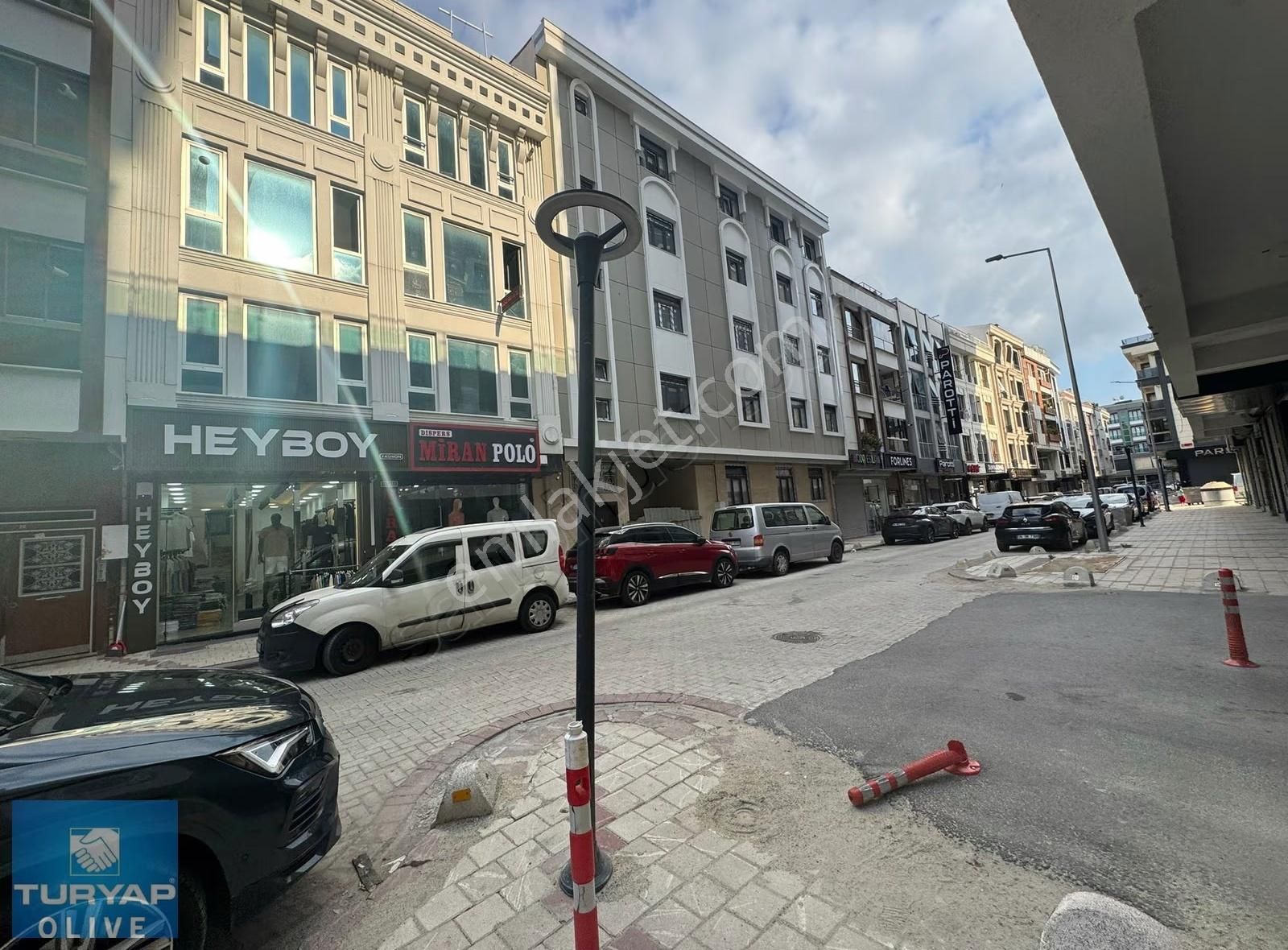 Zeytinburnu Toki Kuran Sitesi Altında Kiralık Dükkan - Görsel 10