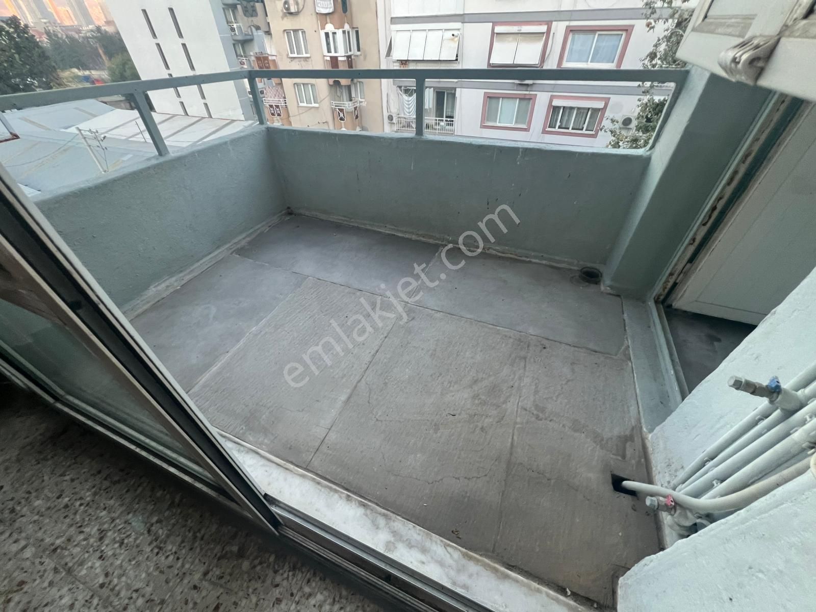 Acil Konak Zeytinlik Mahde Kemer İzban Yakını 3+1 110m2 D.gazlı Ayrı Mutfak Havadar Daire - Görsel 22