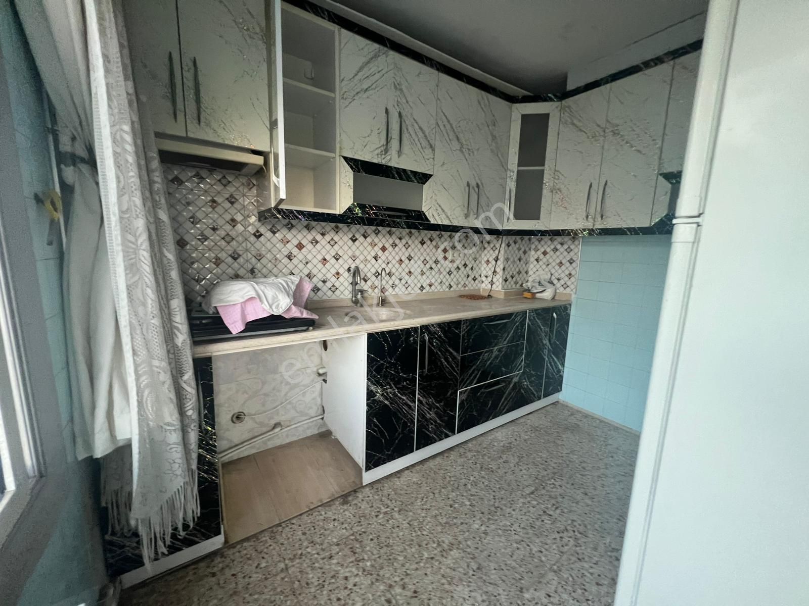 Acil Konak Zeytinlik Mahde Kemer İzban Yakını 3+1 110m2 D.gazlı Ayrı Mutfak Havadar Daire - Görsel 7