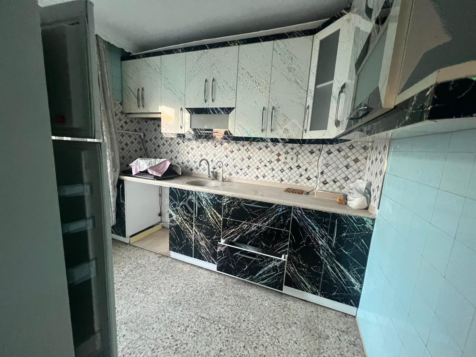 Acil Konak Zeytinlik Mahde Kemer İzban Yakını 3+1 110m2 D.gazlı Ayrı Mutfak Havadar Daire - Görsel 8