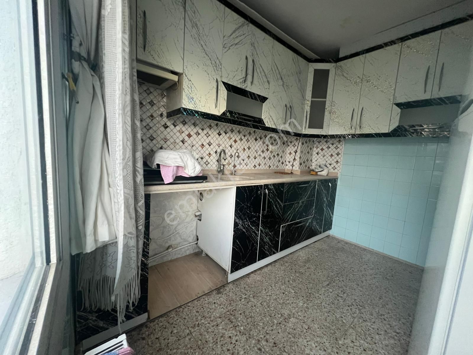 Acil Konak Zeytinlik Mahde Kemer İzban Yakını 3+1 110m2 D.gazlı Ayrı Mutfak Havadar Daire - Görsel 6