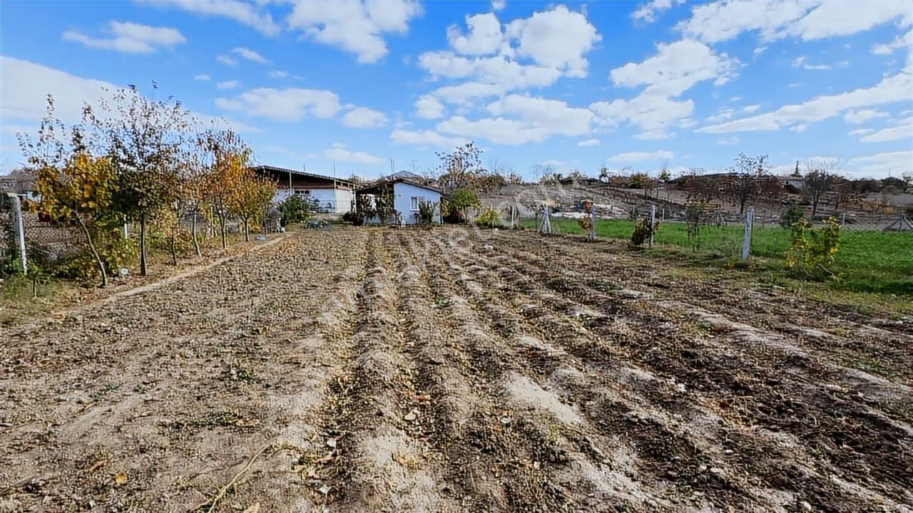 Paşayeri'de 850 M2 Arsa Üzerinde Acil Satılık Müstakil Ev - Görsel 10