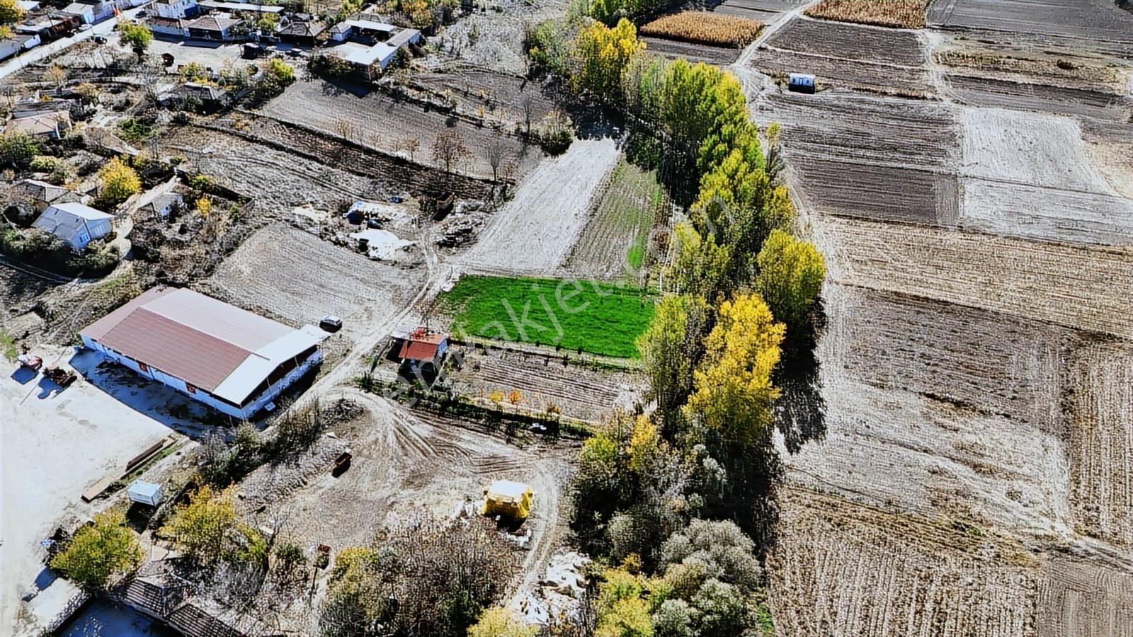 Paşayeri'de 850 M2 Arsa Üzerinde Acil Satılık Müstakil Ev - Görsel 7