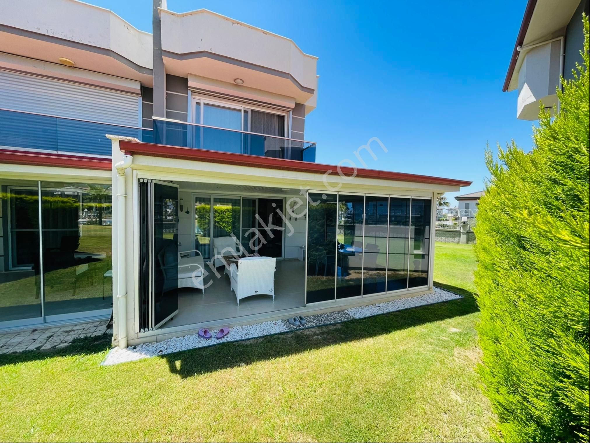 Müstakil Villa Havuzlu Yürüyüş Parkurları İle Konsept Site