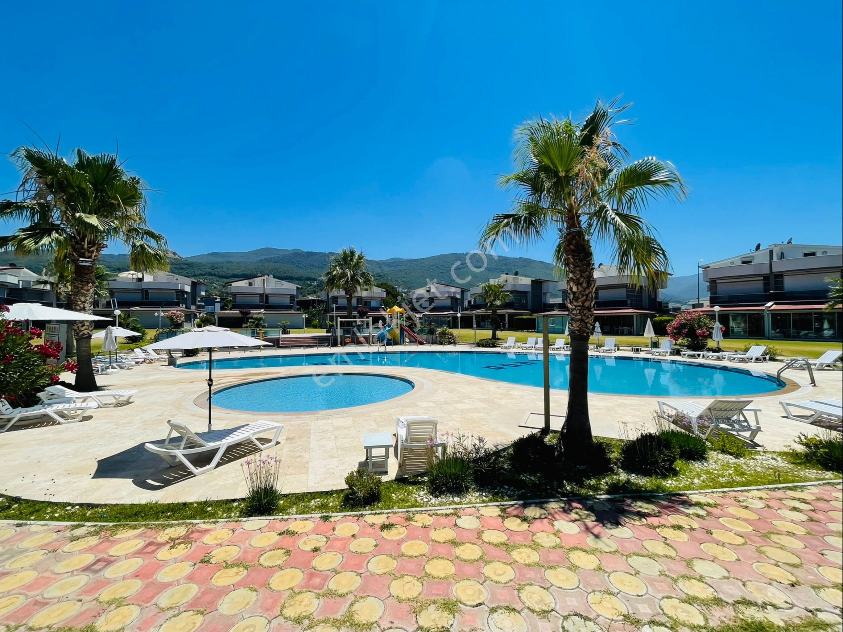 Müstakil Villa Havuzlu Yürüyüş Parkurları İle Konsept Site - Görsel 9