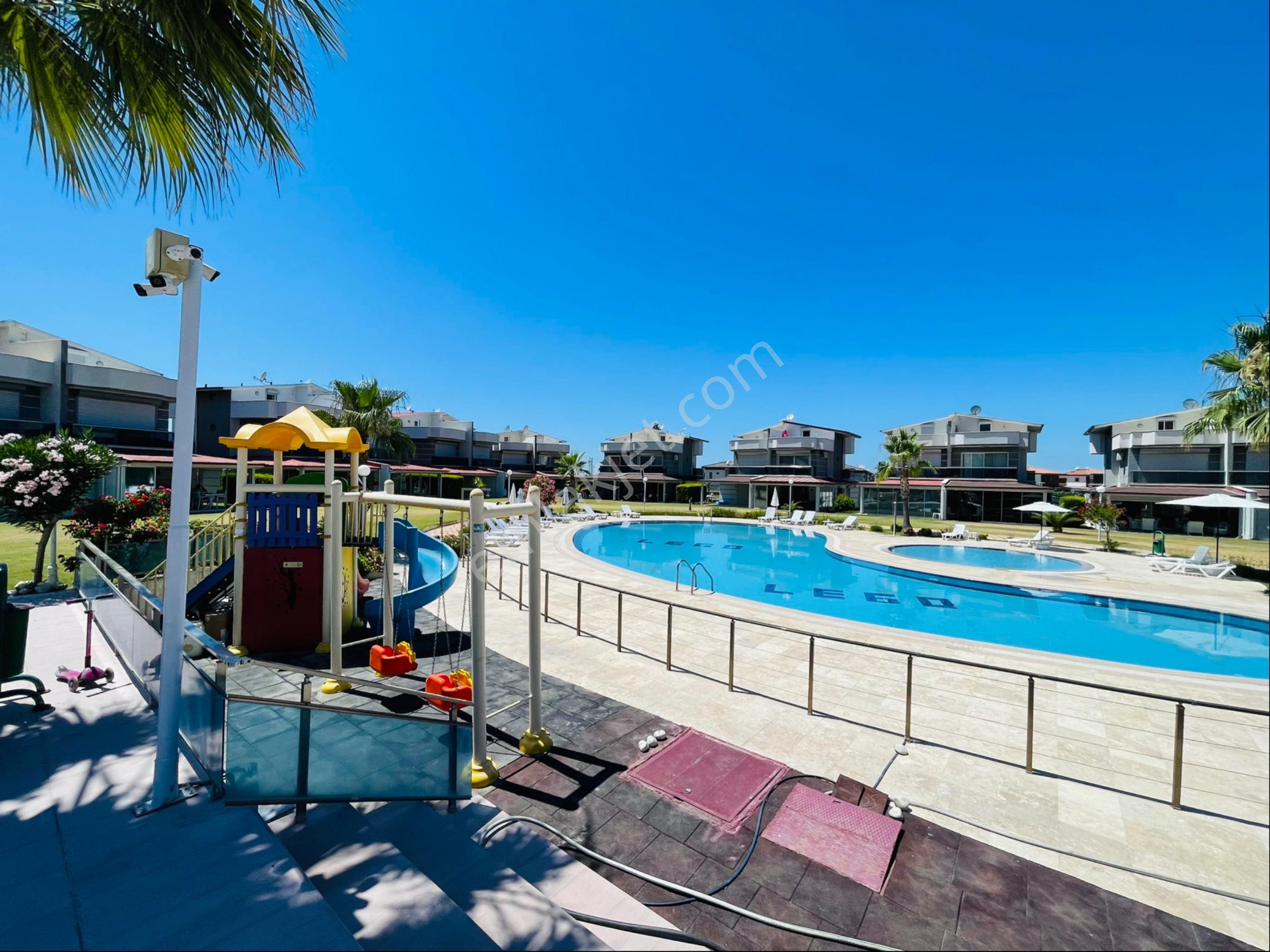 Müstakil Villa Havuzlu Yürüyüş Parkurları İle Konsept Site - Görsel 7