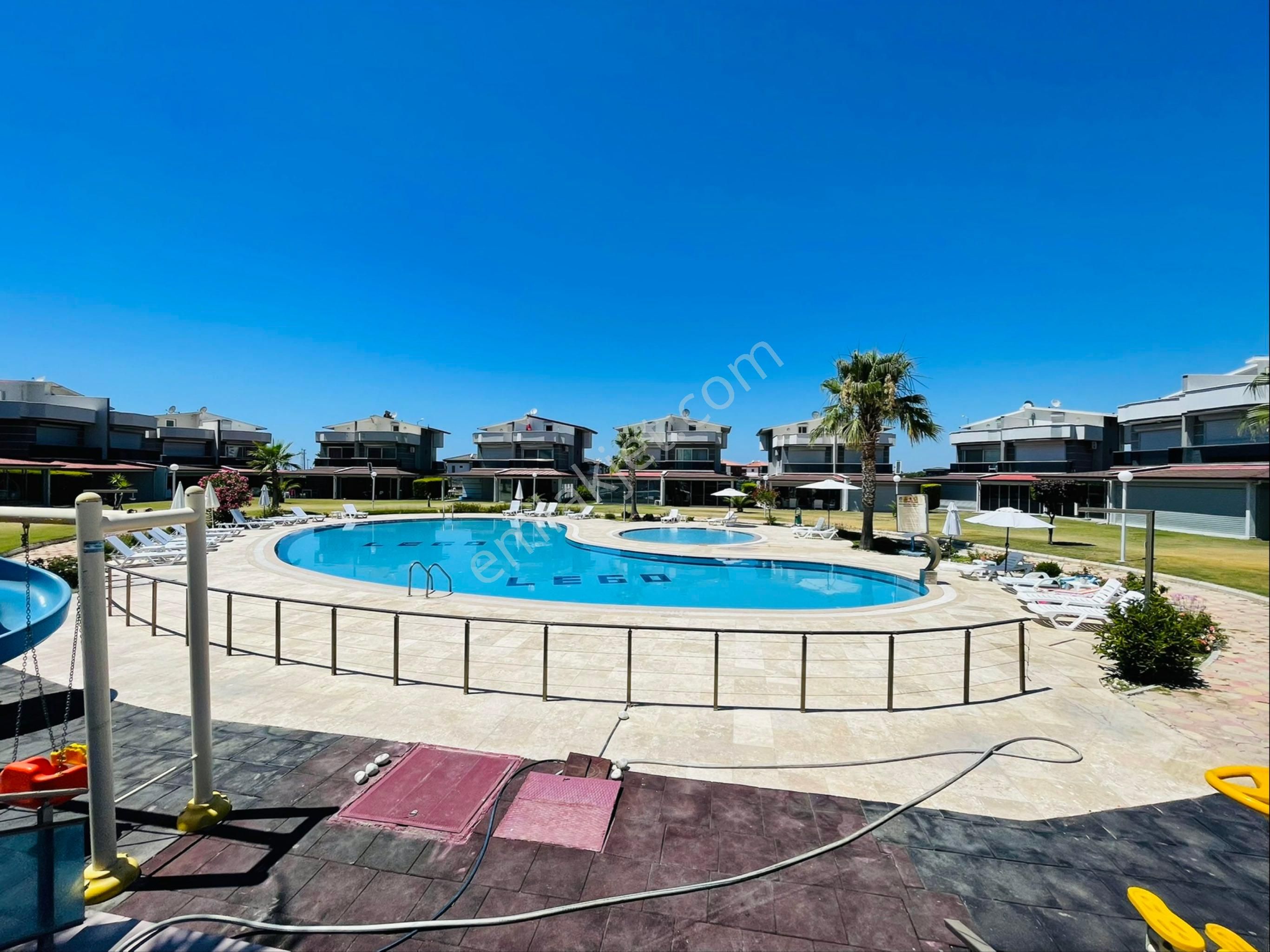 Müstakil Villa Havuzlu Yürüyüş Parkurları İle Konsept Site - Görsel 6