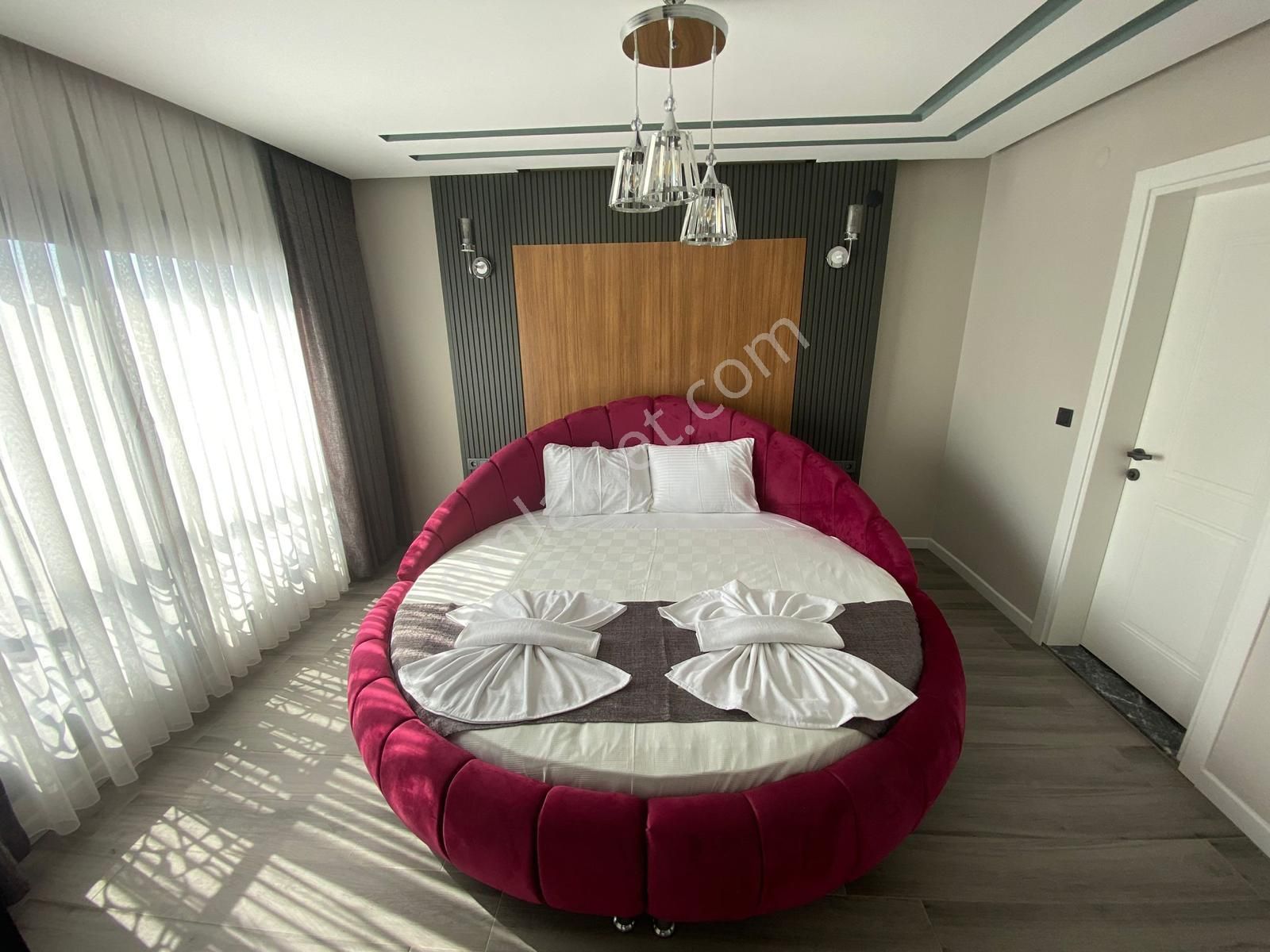 Goldhouse Dan Satılık Havuzlu Eşyalı Akıllı Sistemli Villa - Görsel 14