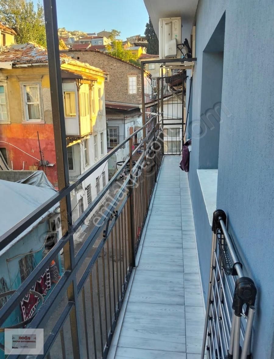 3 Katlı Teraslı Caddeye Yakın Satılık Müstakil Köşe Bina - Görsel 3