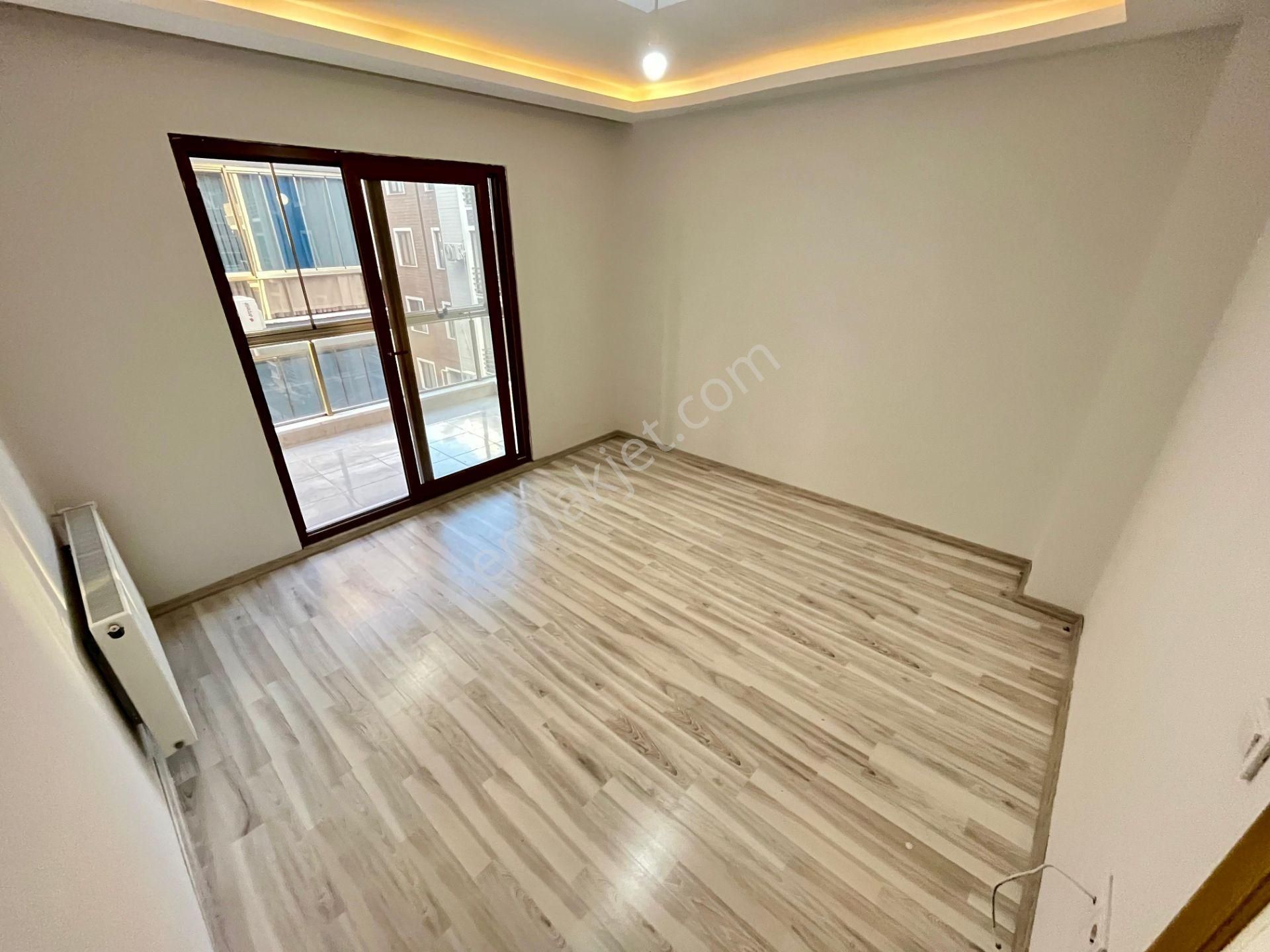 Akçay Sezgin Emlaktan Asansörlü & Doğalgazlı Satılık 2+1 Daire - Görsel 8