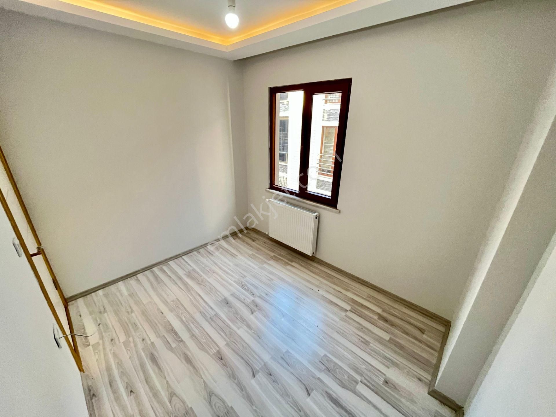 Akçay Sezgin Emlaktan Asansörlü & Doğalgazlı Satılık 2+1 Daire - Görsel 4