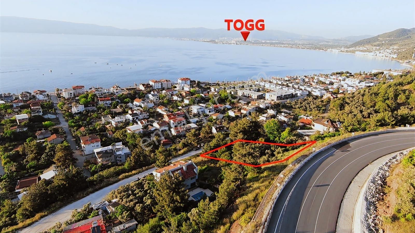 Gemlik Kurşunlu 0.90 Emsal İmarlı Arsa 720 M² Deniz Manzaralı