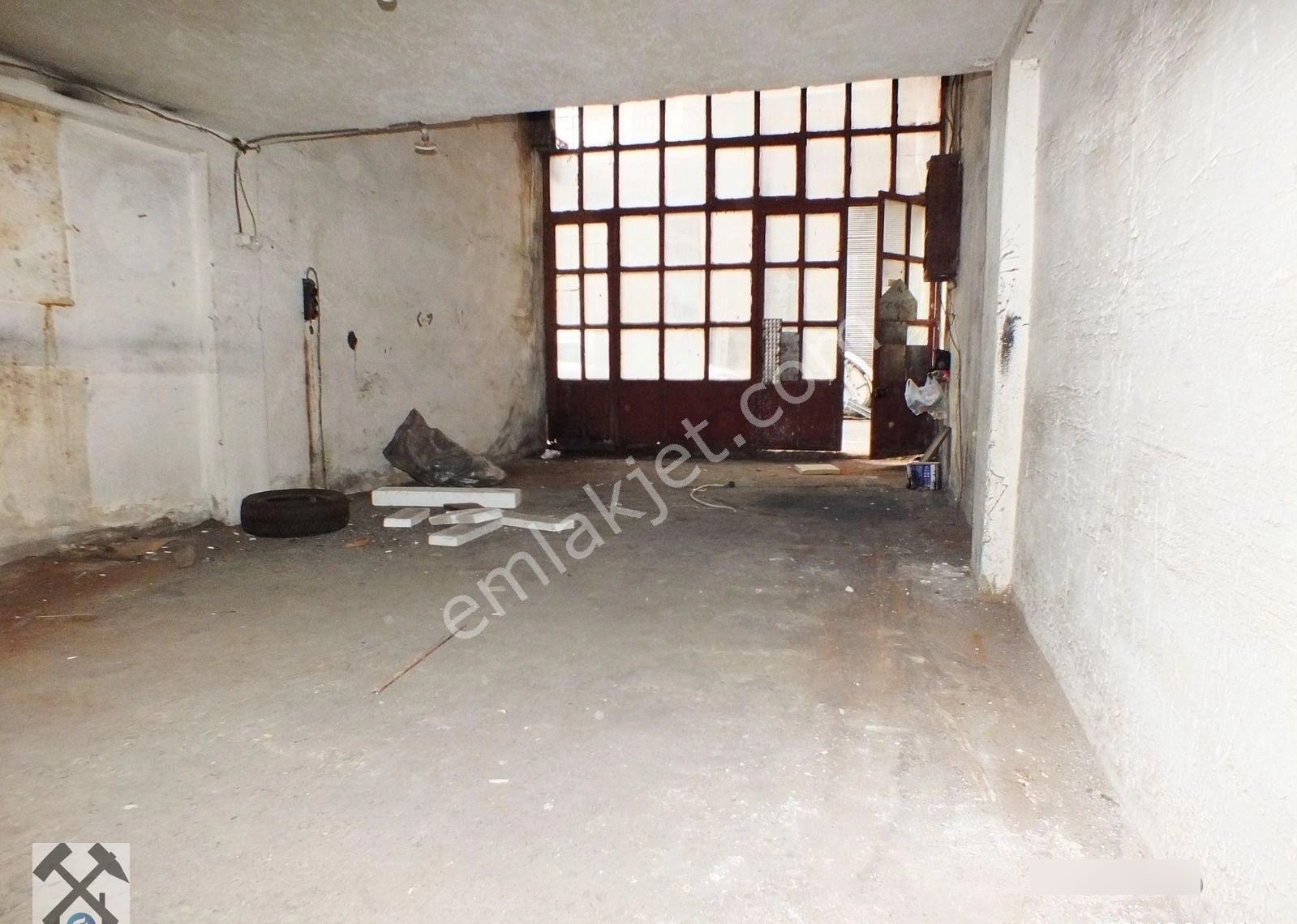 Şehir Merkezinde Üç Katlı Satılık İş Yeri - Görsel 4