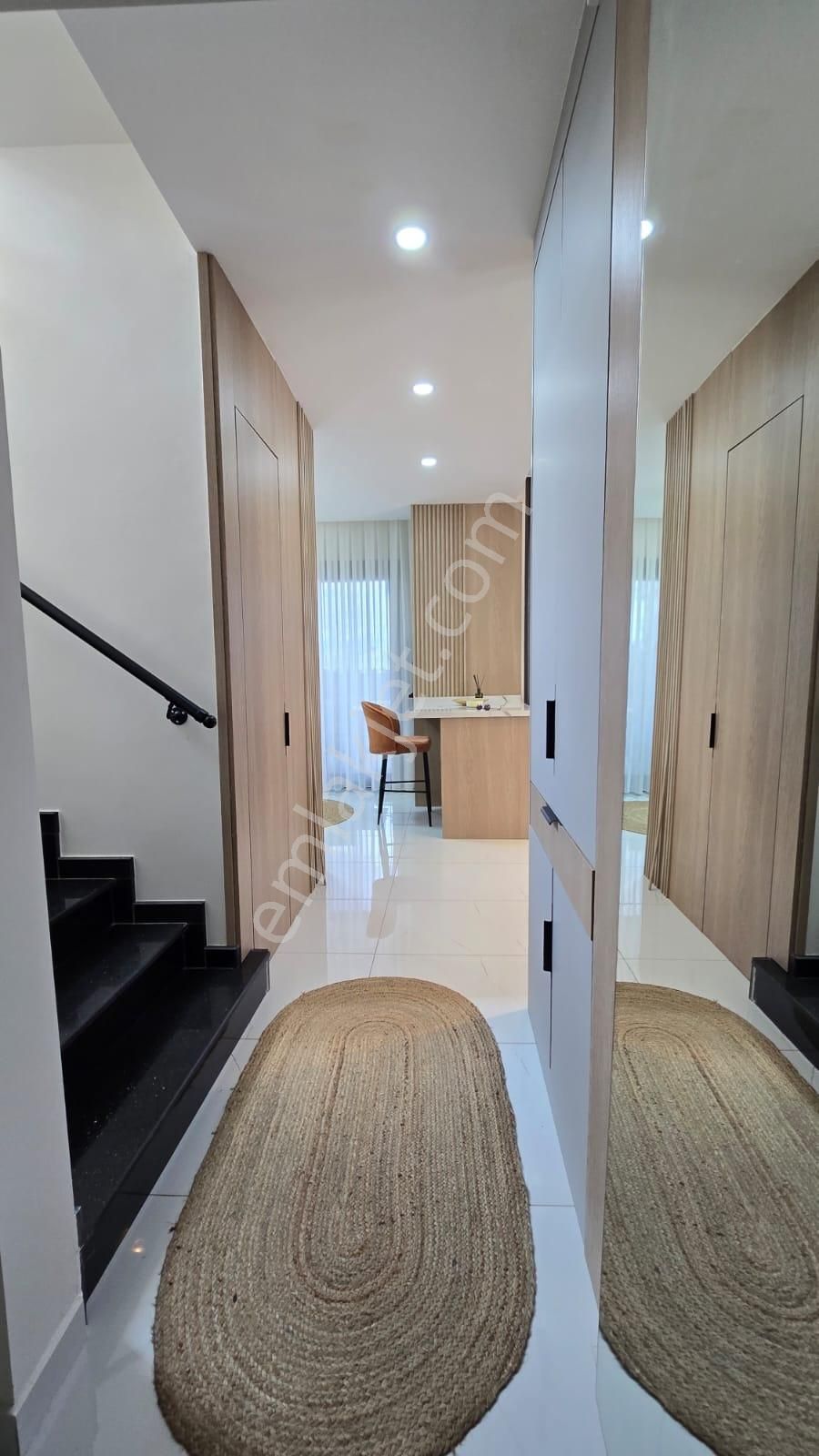 Kusadası'nda Tek Müstakil Özel Havuzlu Akıllı Ev Sistemli Yerden Isıtmal Lux Konforlu Fırsat Villa - Görsel 28