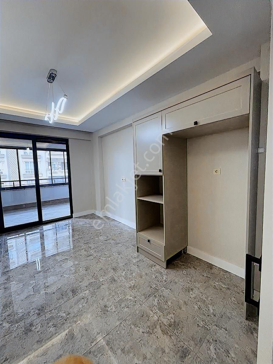 Fıstıklık'ta Satılık Lüx 2+1 Daire - Görsel 6