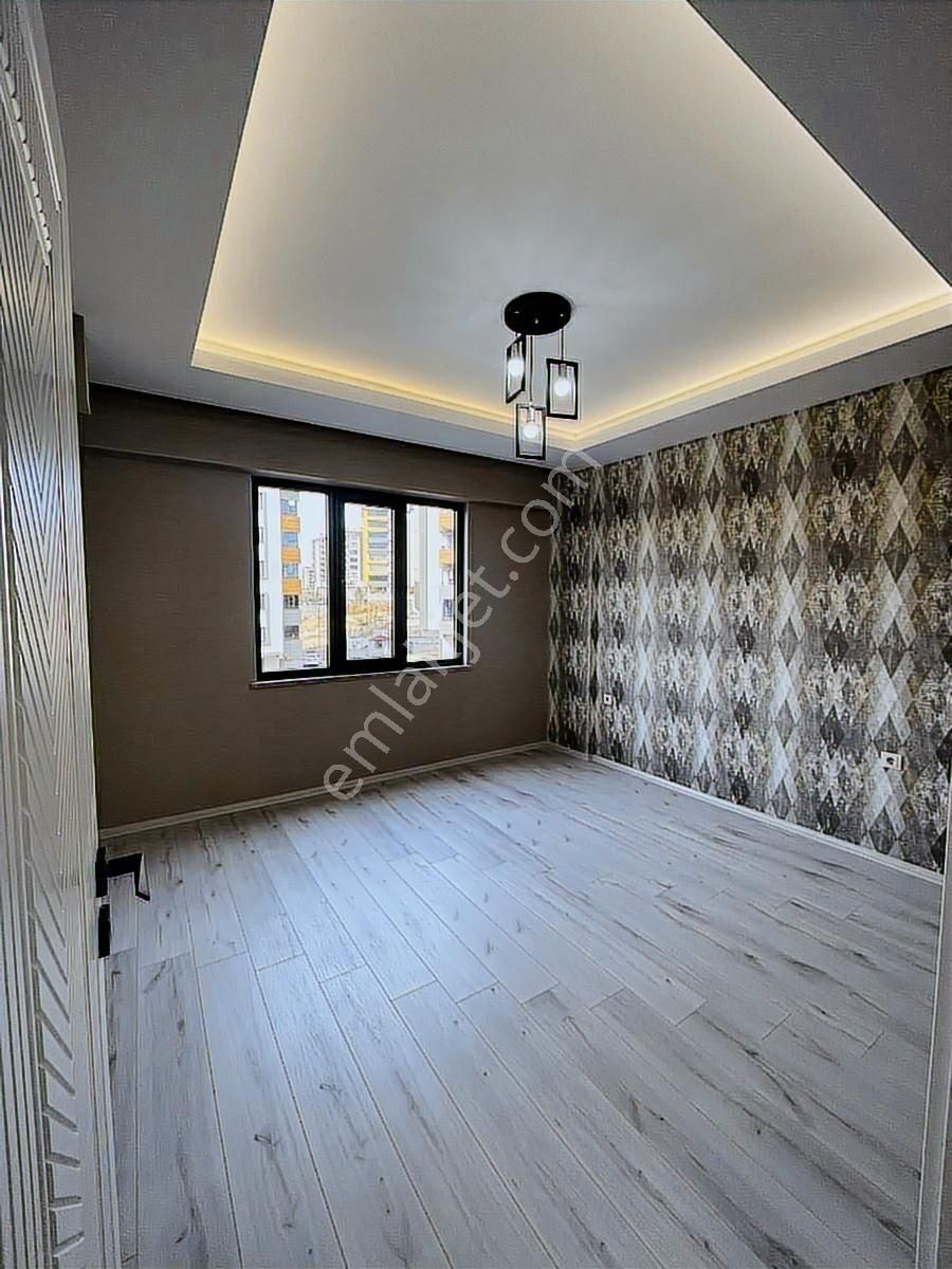 Fıstıklık'ta Satılık Lüx 2+1 Daire - Görsel 10