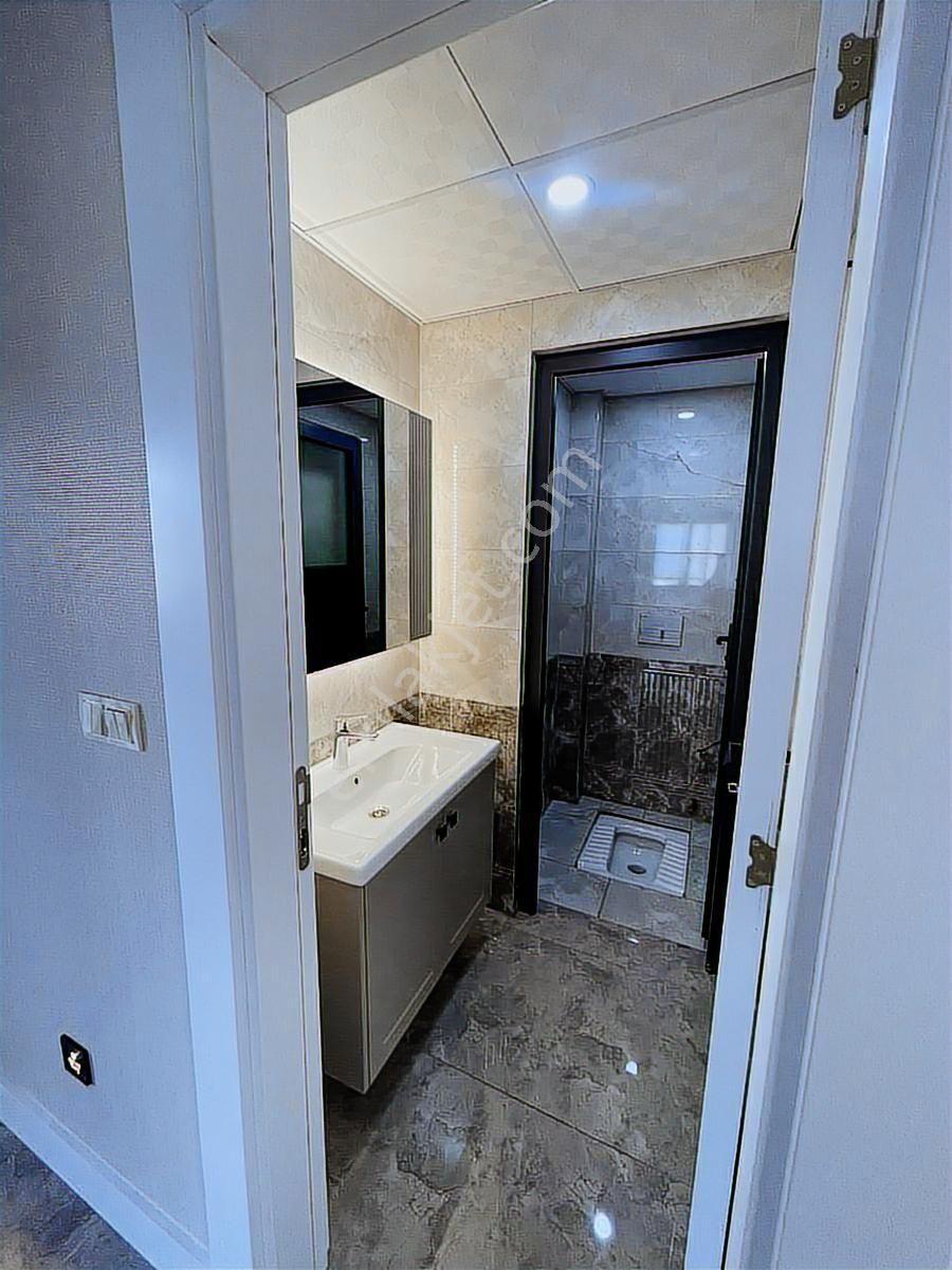 Fıstıklık'ta Satılık Lüx 2+1 Daire - Görsel 11