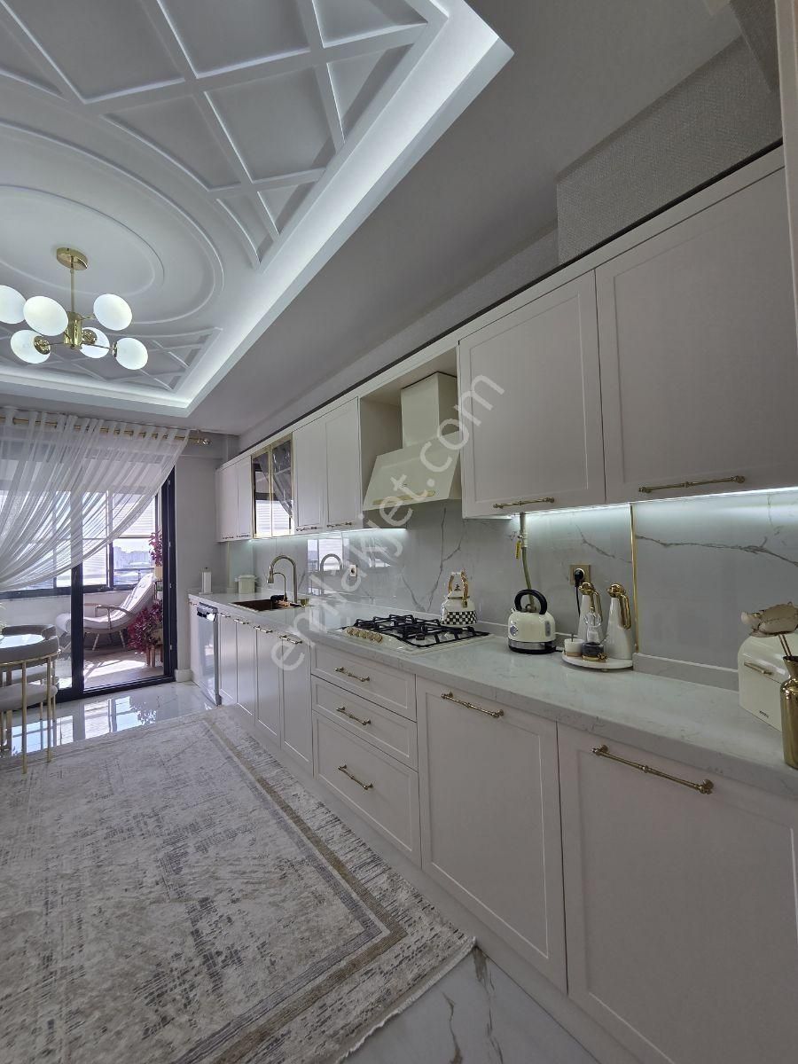 Fıstıklık'ta Antep Manzaralı Yeni Yapı Ultra Lüx 3+1 - Görsel 22