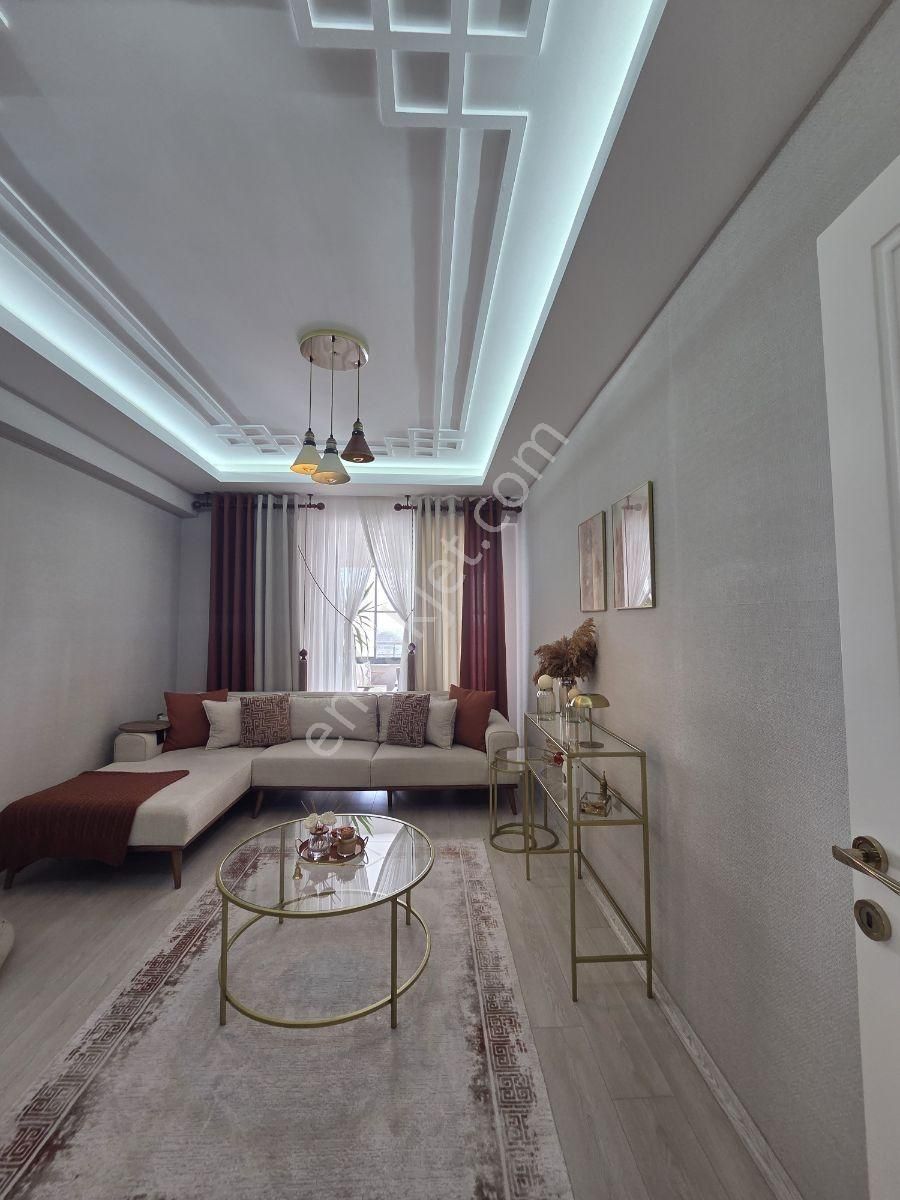 Fıstıklık'ta Antep Manzaralı Yeni Yapı Ultra Lüx 3+1 - Görsel 10