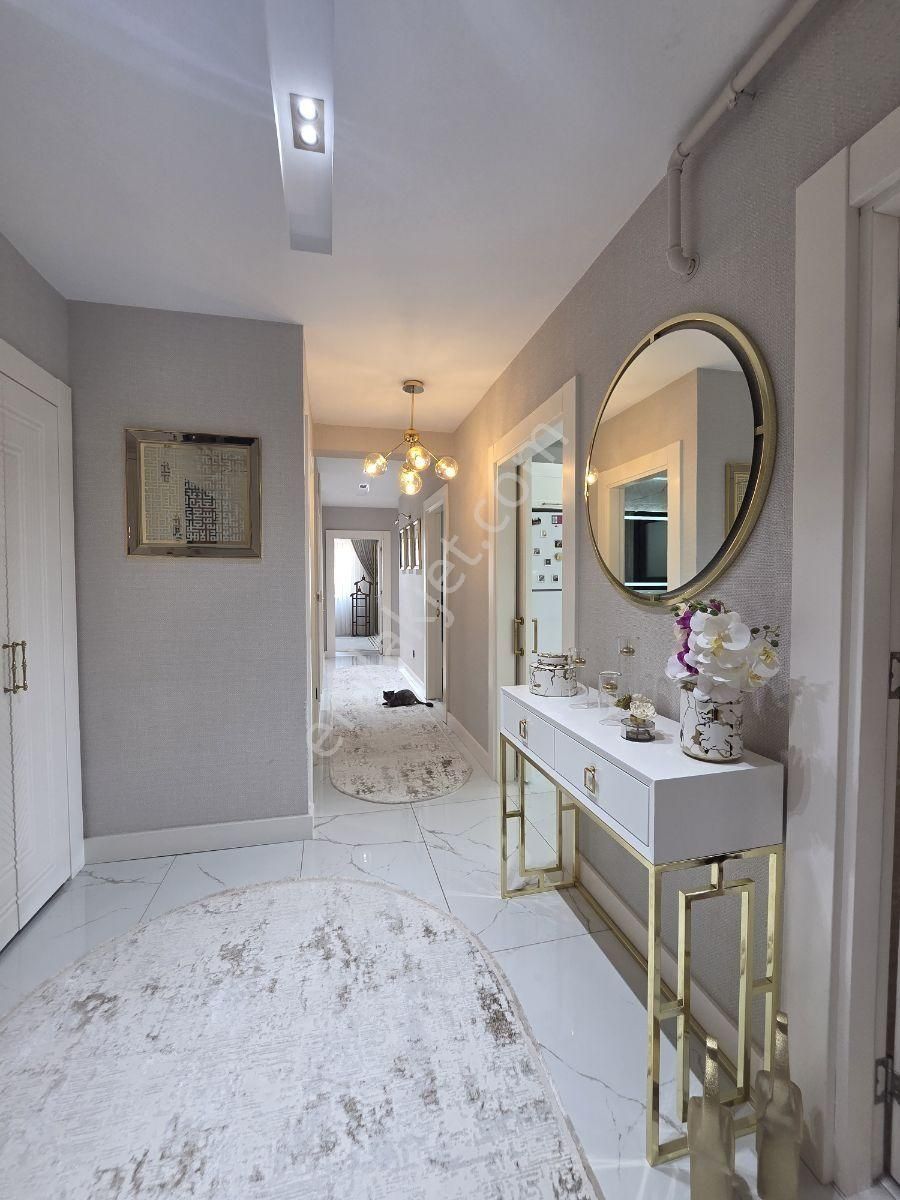 Fıstıklık'ta Antep Manzaralı Yeni Yapı Ultra Lüx 3+1 - Görsel 6