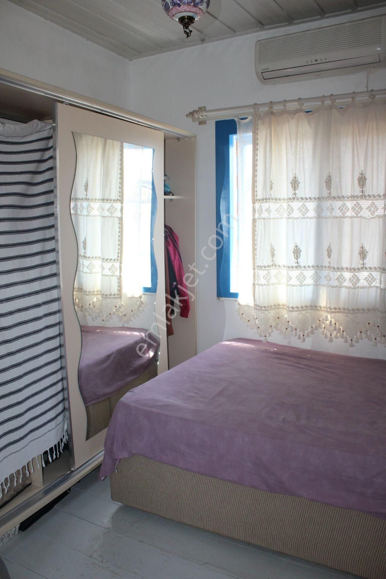 Ayvada'dan Ayvalık Merkez'de Köşe Konumlu 2 Katlı 3+1 Taş Rum Evi - Görsel 26