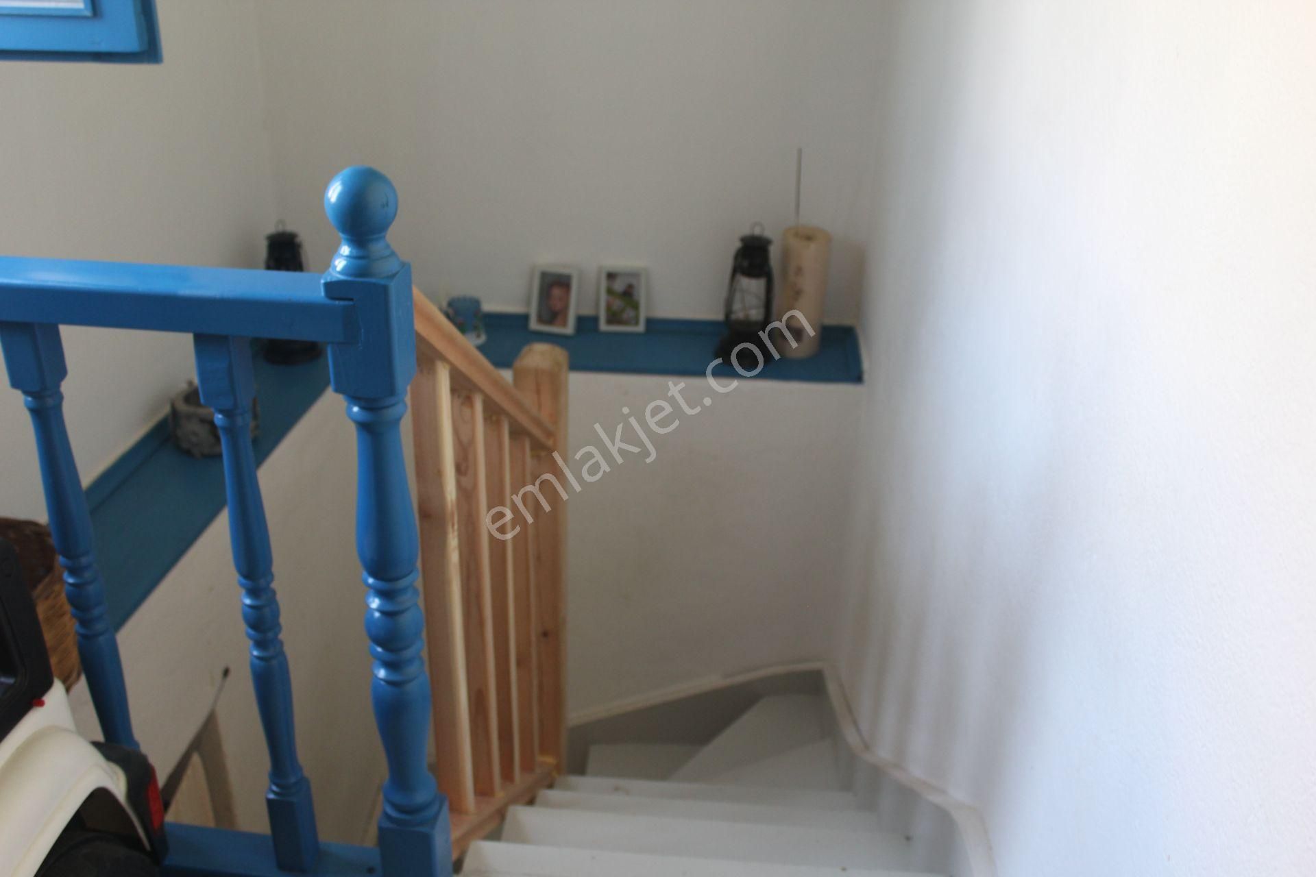 Ayvada'dan Ayvalık Merkez'de Köşe Konumlu 2 Katlı 3+1 Taş Rum Evi - Görsel 15