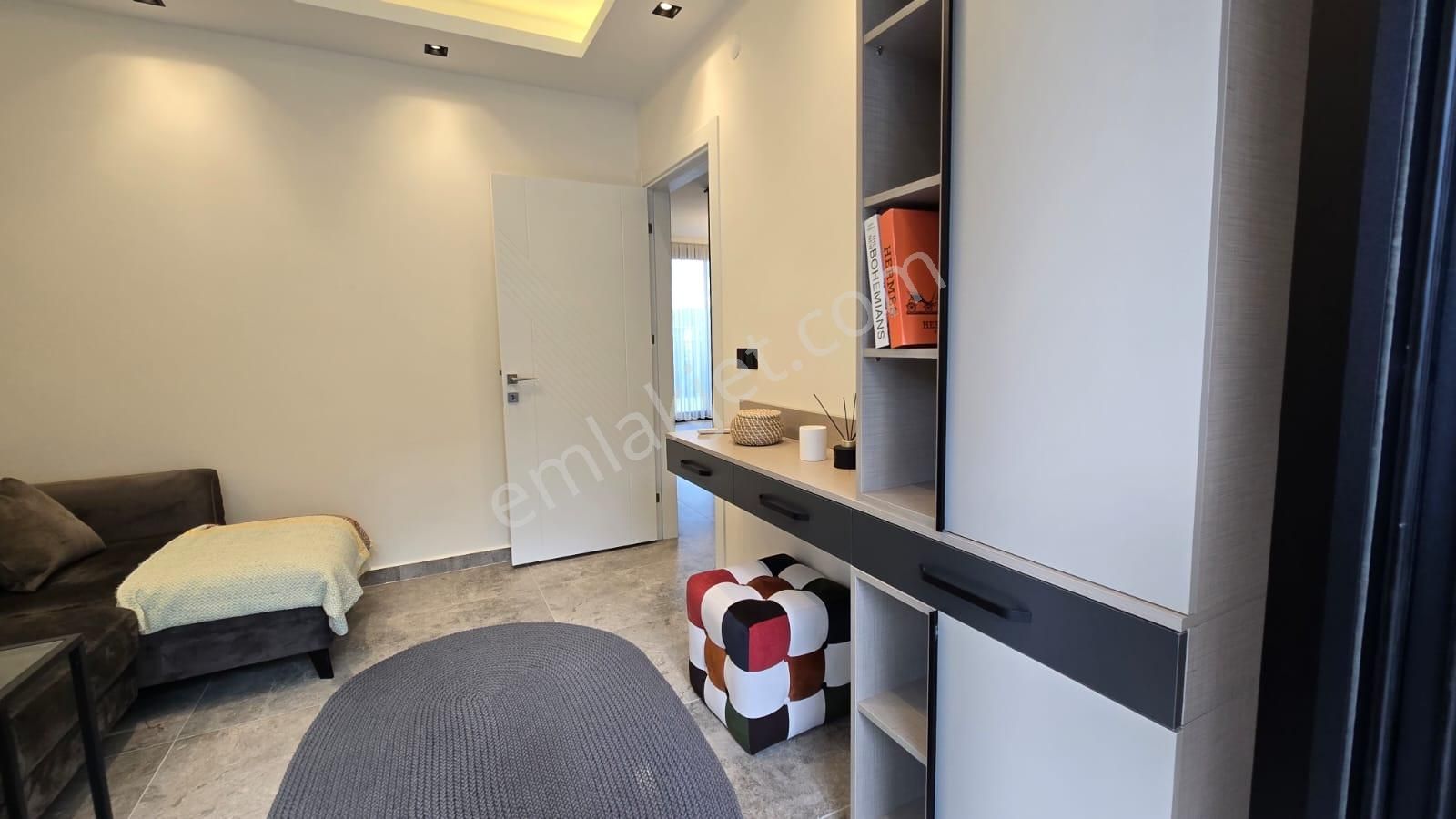 Modern 5+2 Özel Havuzlu Villa – Akıllı Ev, 330 M² Arsa, 5 Banyo, Üst Düzey Donanım - Görsel 15