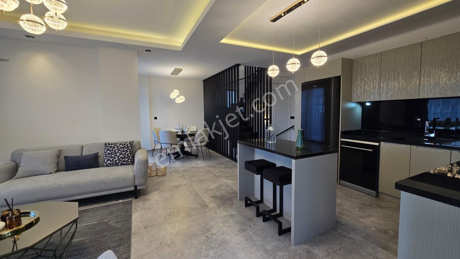 Modern 5+2 Özel Havuzlu Villa – Akıllı Ev, 330 M² Arsa, 5 Banyo, Üst Düzey Donanım - Görsel 27