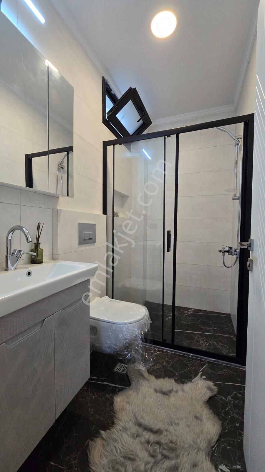 Modern 5+2 Özel Havuzlu Villa – Akıllı Ev, 330 M² Arsa, 5 Banyo, Üst Düzey Donanım - Görsel 22