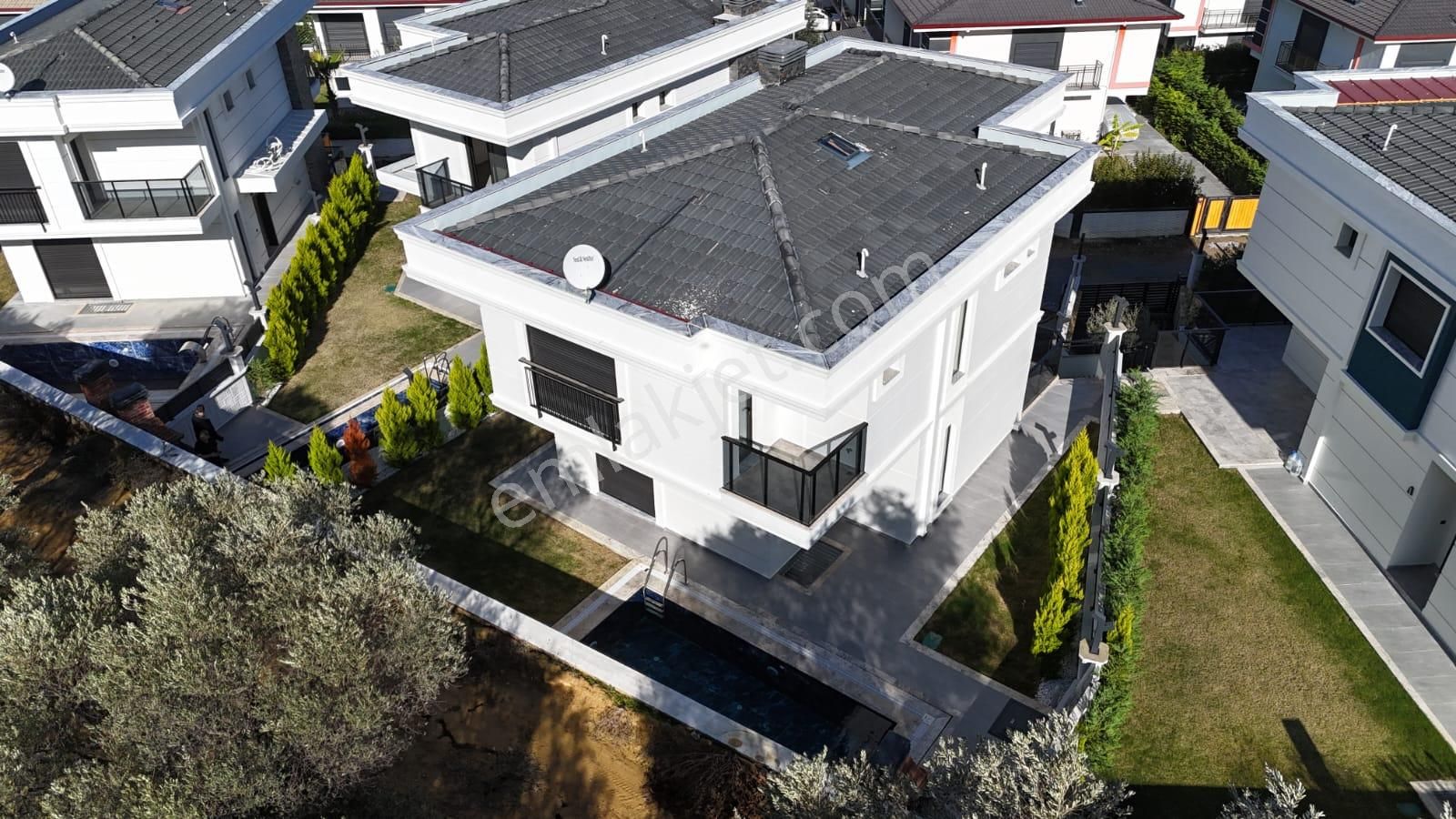 Modern 5+2 Özel Havuzlu Villa – Akıllı Ev, 330 M² Arsa, 5 Banyo, Üst Düzey Donanım - Görsel 33