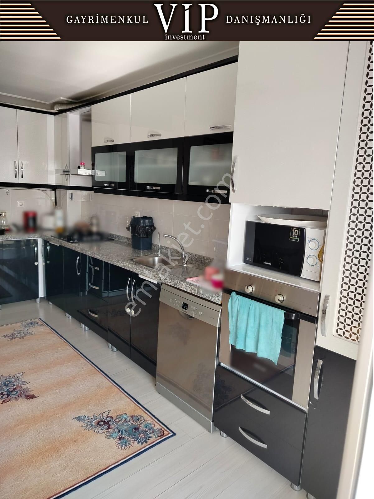 Cumhuriyet Mah. Metro Yakını Site İçi 3+1 Satılık Daire