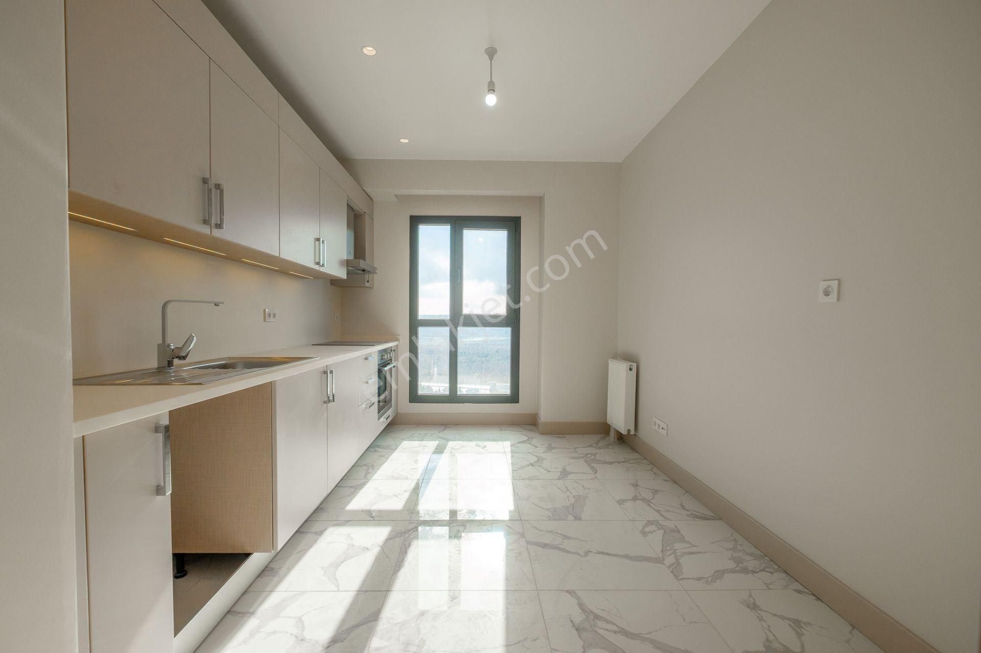 Ispartakule'de Site İçerisinde Lüks 2+1 Satılık Daire - Görsel 7