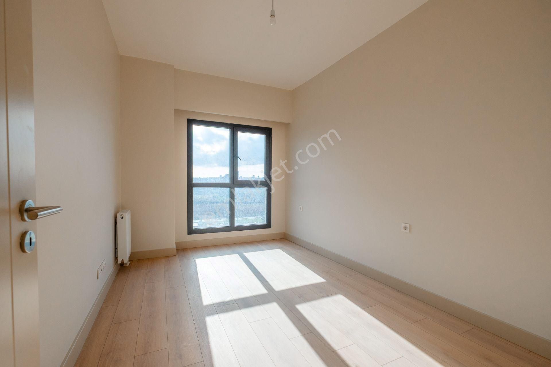 Ispartakule'de Site İçerisinde Lüks 2+1 Satılık Daire - Görsel 11