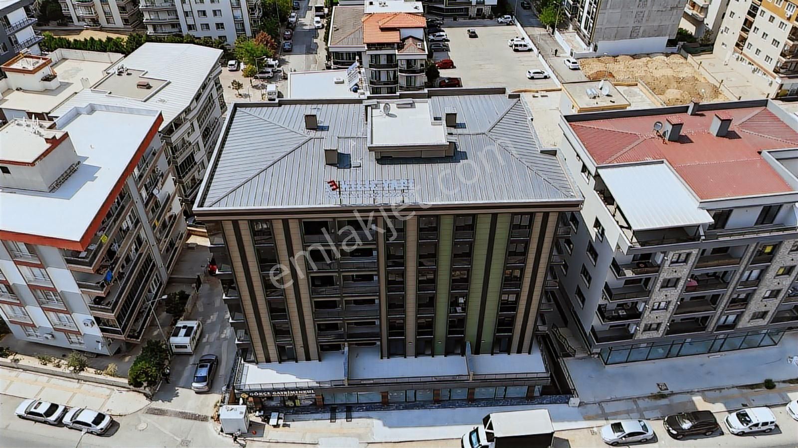 Menemende Satılık Daire 2+1 Devlet Hastanesi Yakını - Görsel 2