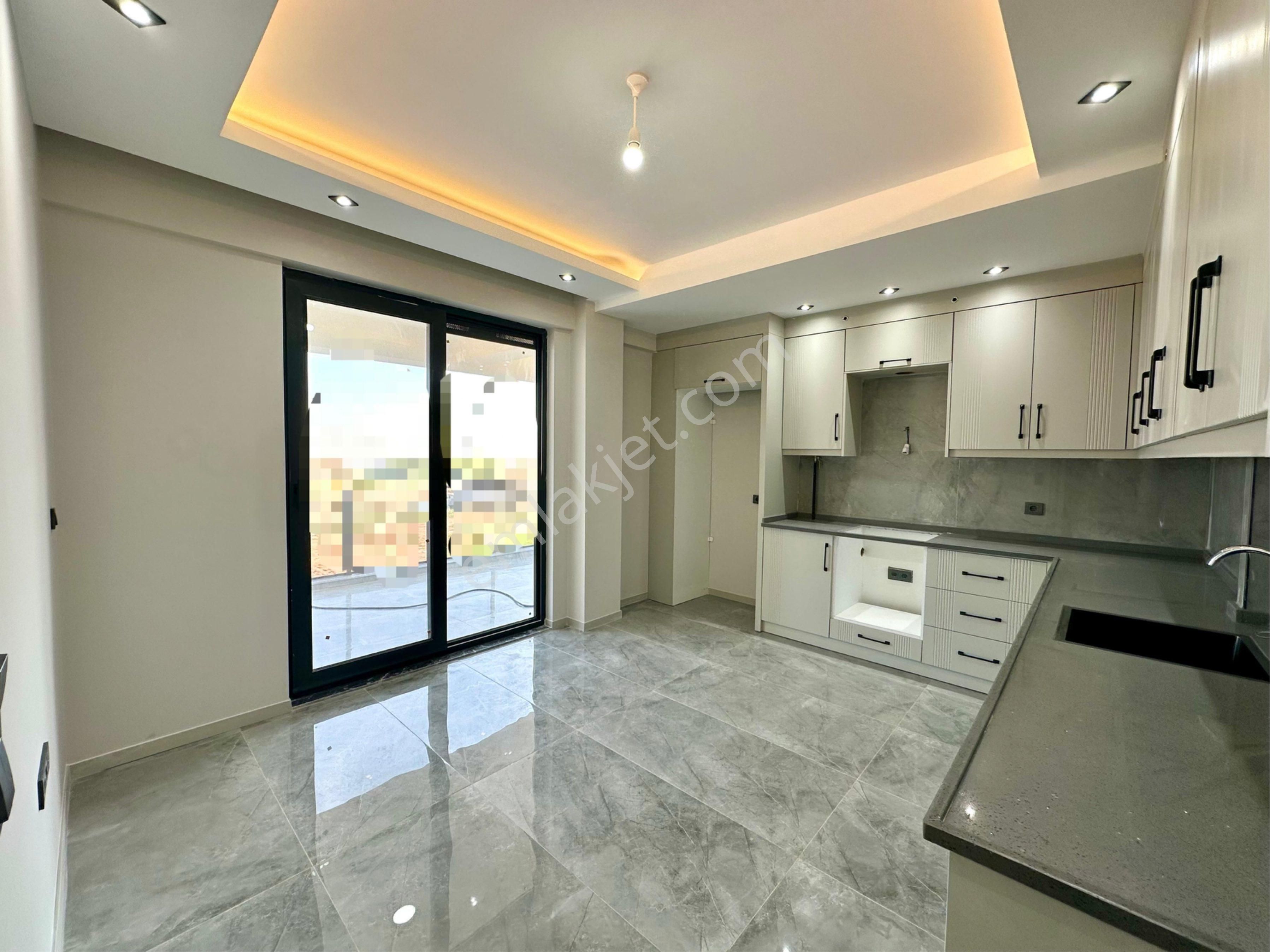 Yenişafakta 3+1 150m2 Sıfır Arakat Satılık Fırsat Daire - Görsel 2