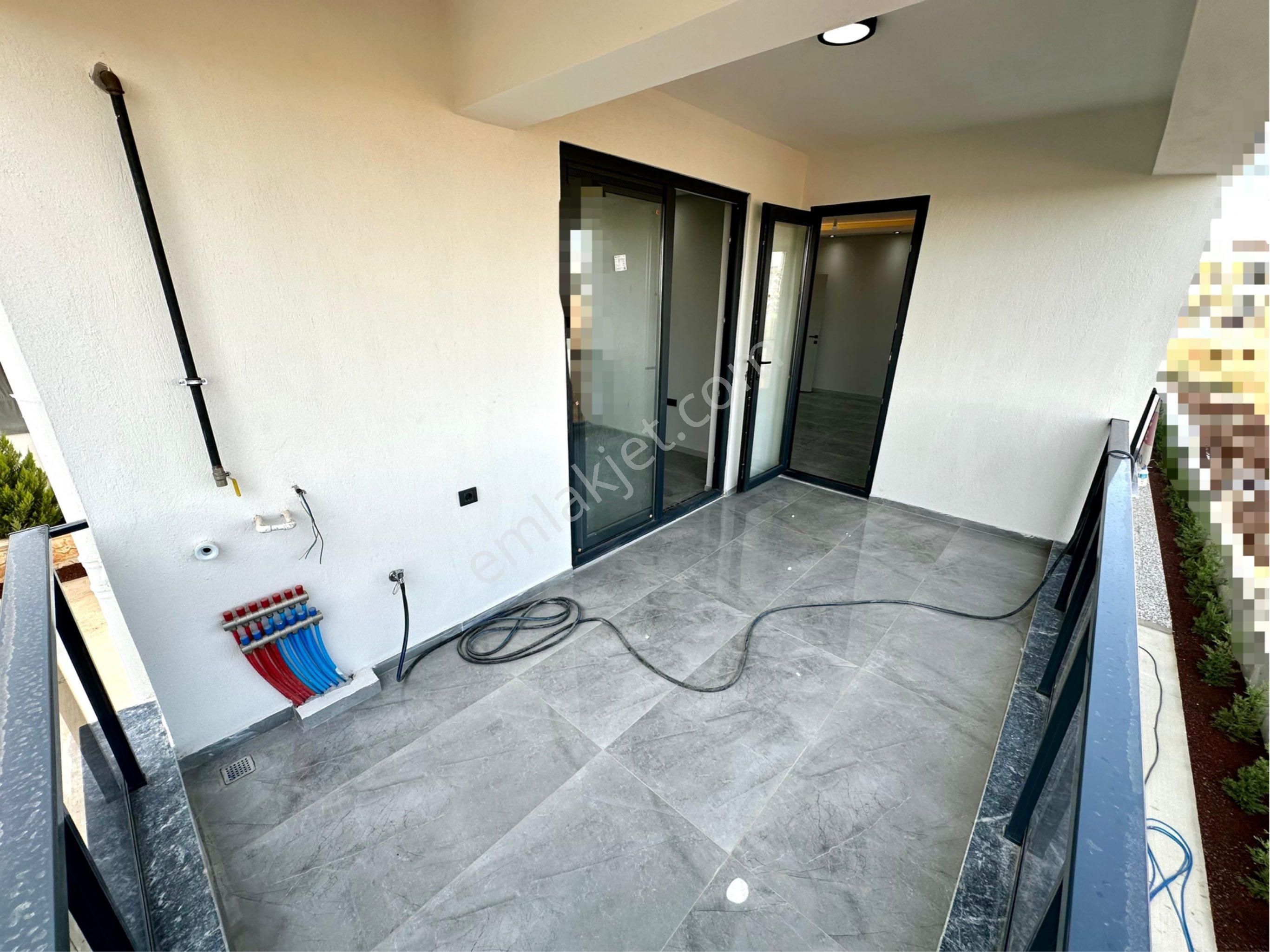 Yenişafakta 3+1 150m2 Sıfır Arakat Satılık Fırsat Daire - Görsel 18