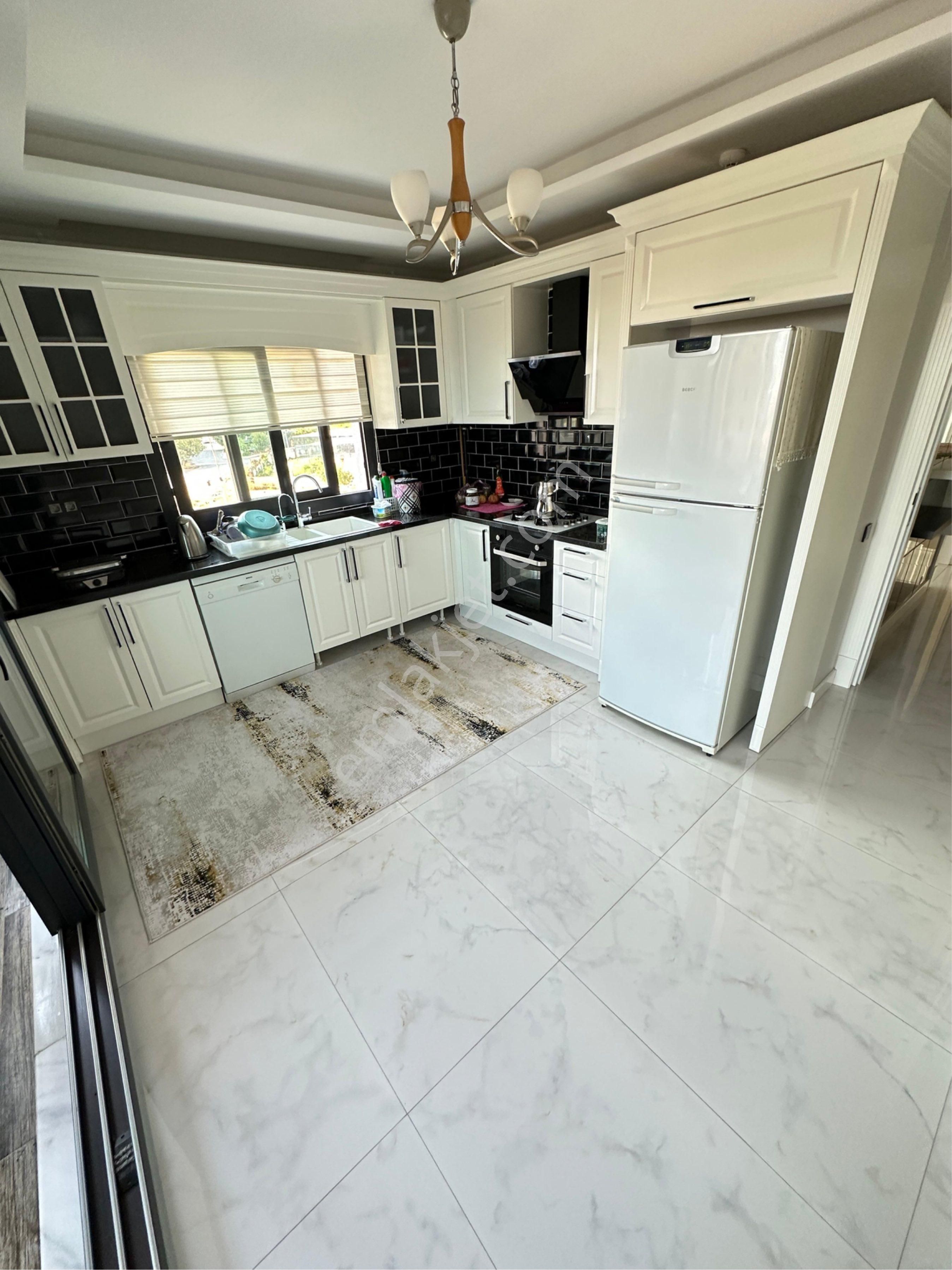 50. Yıl Mh Harika Lokasyonda Bulunan Geniş Oturumlu 3+1 Daire - Görsel 29