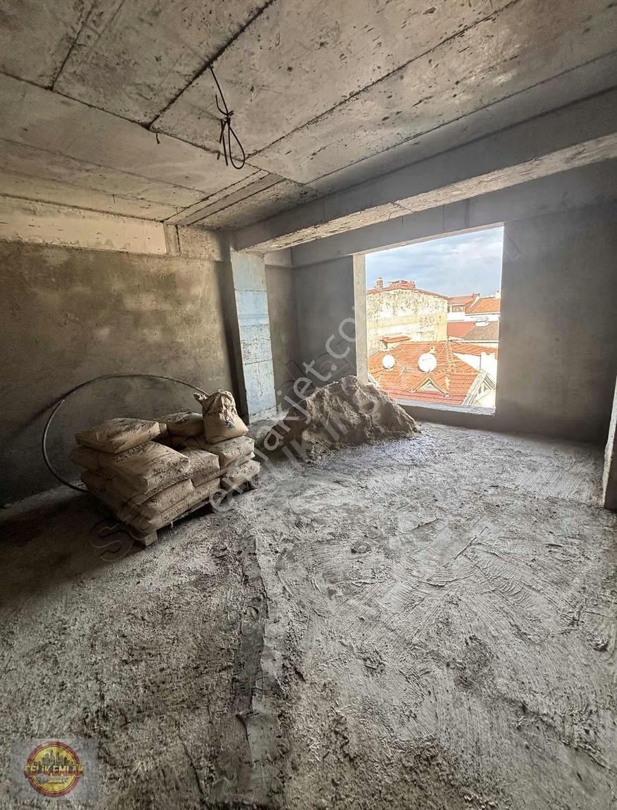 Gop Hürriyet Mahallesi Sıfır Lüx Daire - Görsel 15