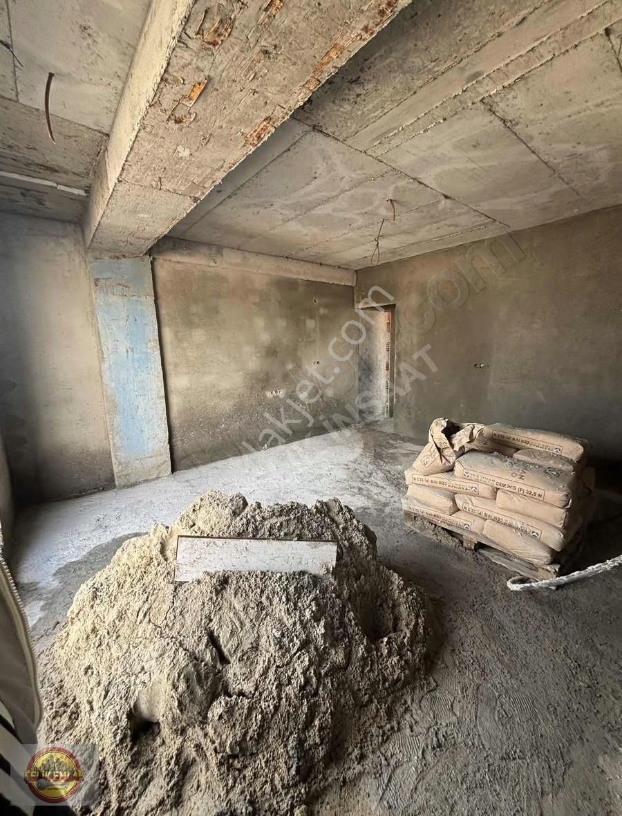 Gop Hürriyet Mahallesi Sıfır Lüx Daire - Görsel 8