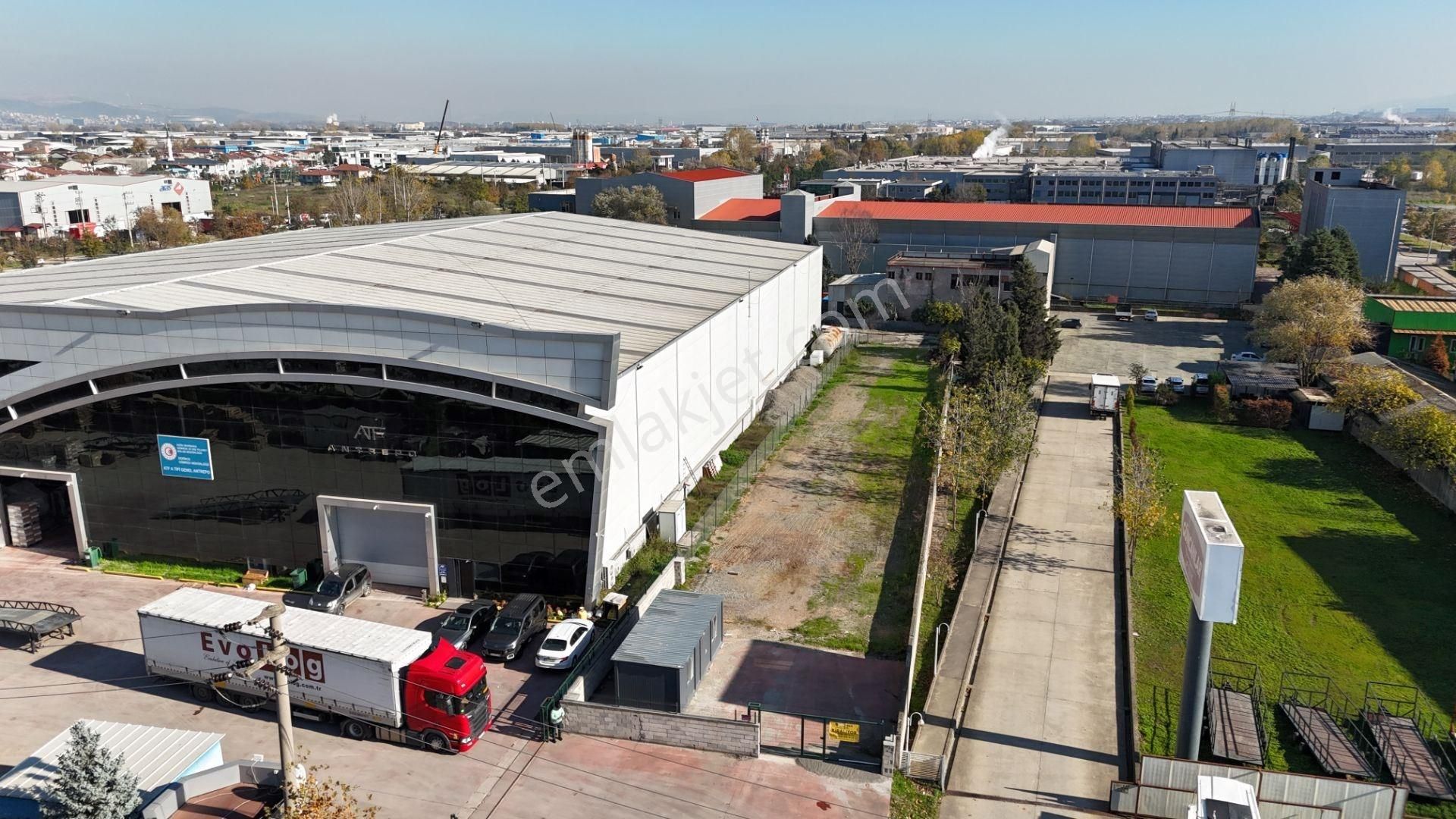 Altın Emlak'tan Mahmutpaşa Mah. E-5 Cepheli Kiralık Arsa