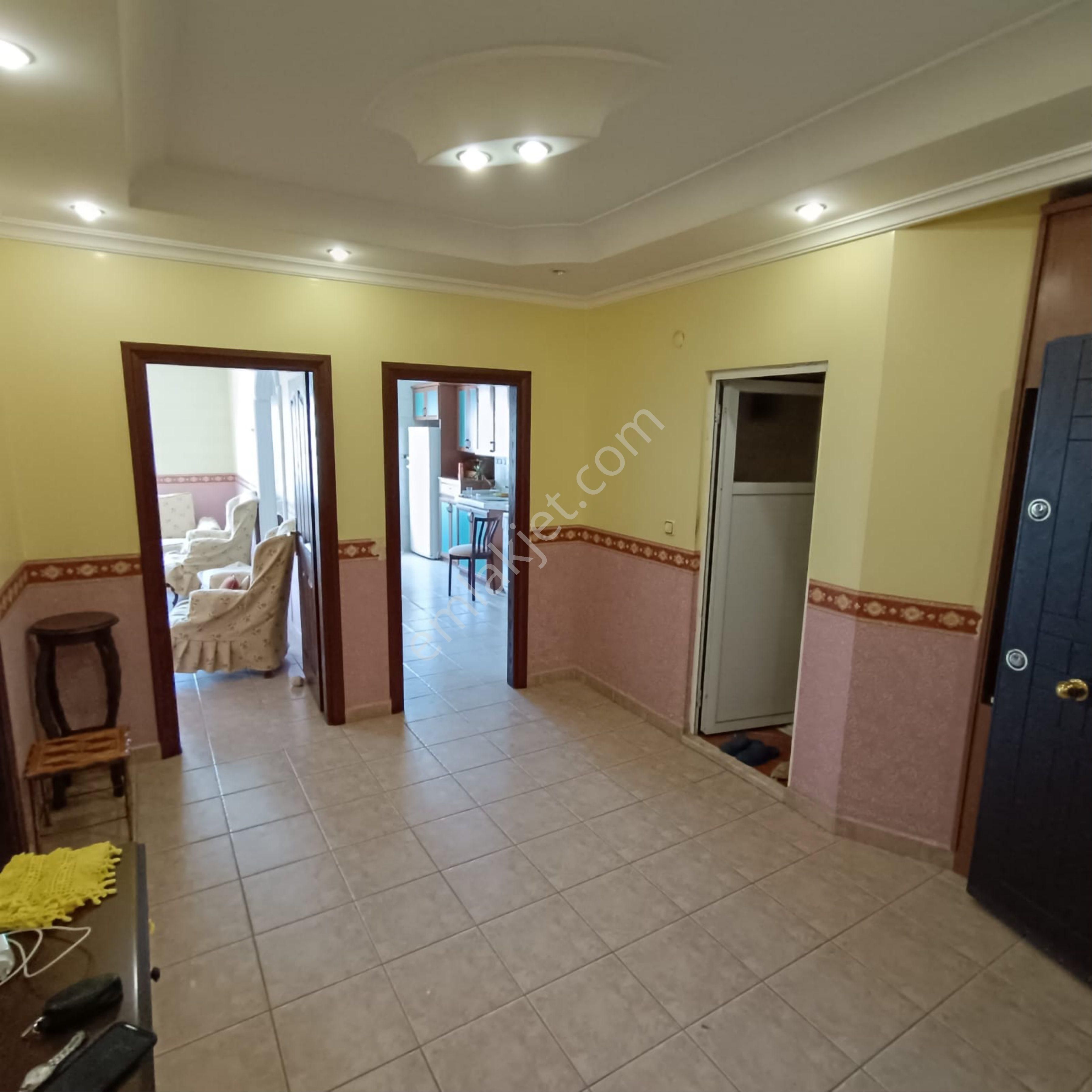 Pirireis Mahallesi 3+1 Geniş Oturumlu 190m2 Eşyalı Daire - Görsel 13