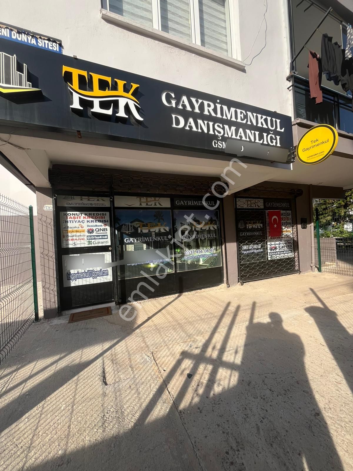 Yenigünde Düz Giriş 77 M2 Dükkan