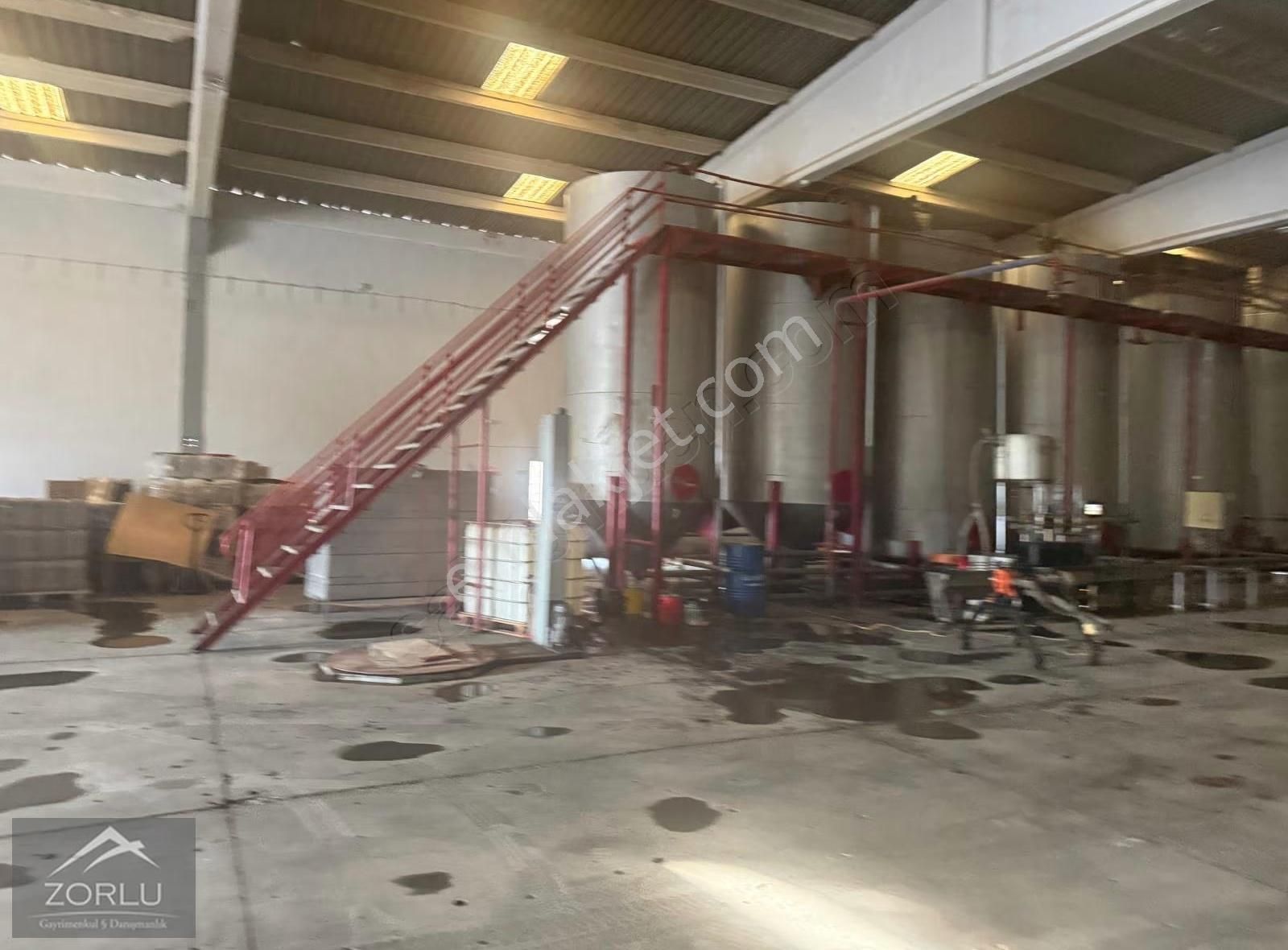 Zorlu Gayrimenkul'den Organize Sanayi'de 1400m2 Kiralık Fabrika - Görsel 3