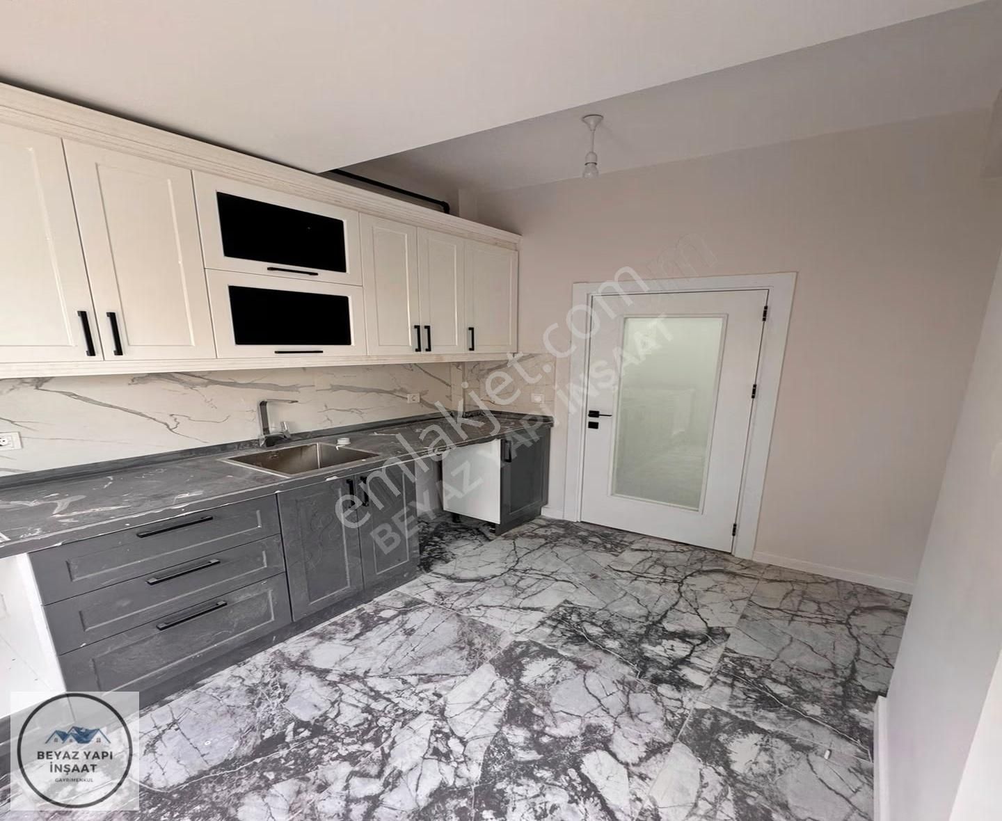 Beyaz Yapı'dan Butik Site İçerisin'de %80 Kredili 2+1 Ara Kat ! - Görsel 12